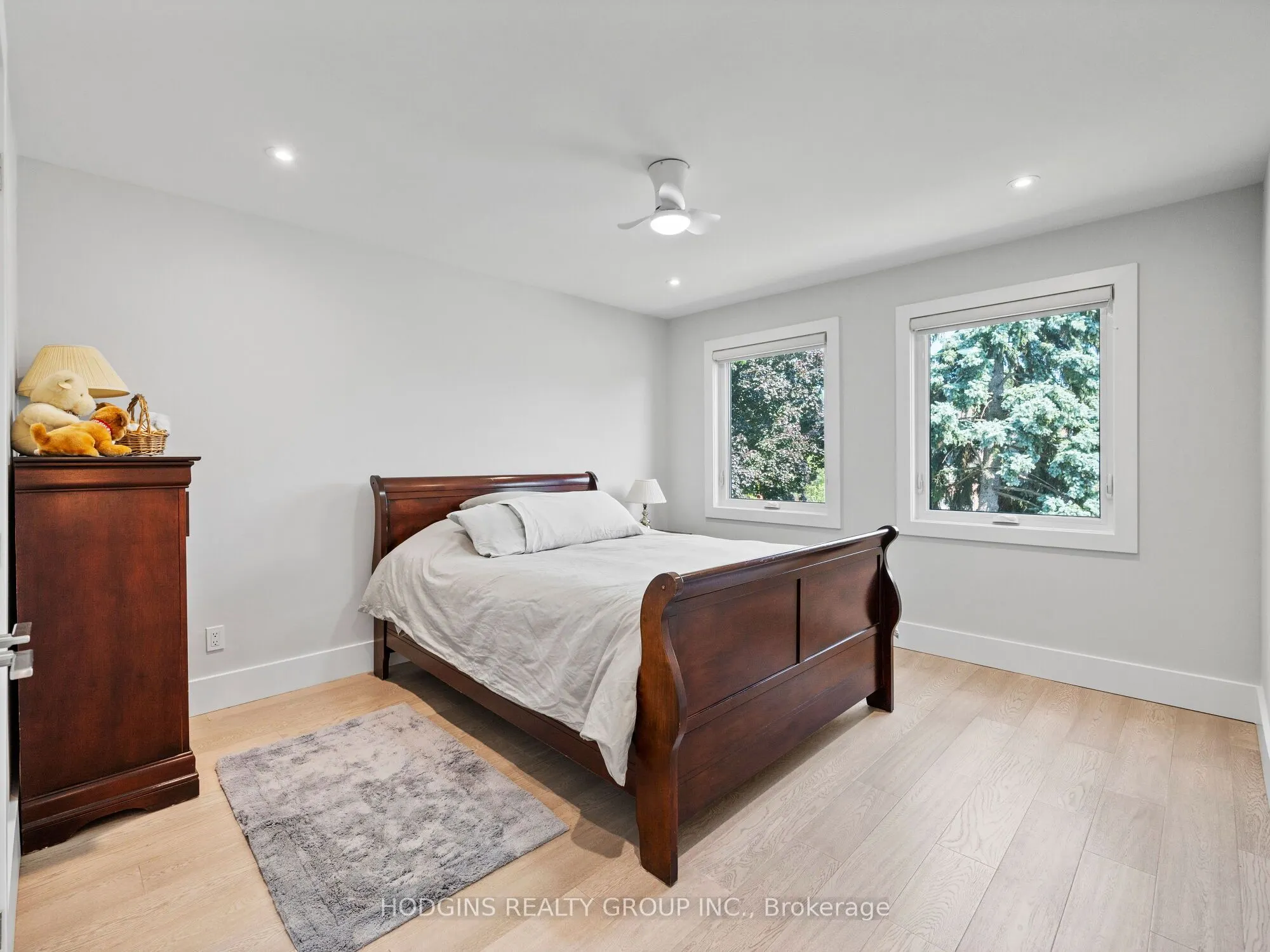 1816 Paddock Crescent