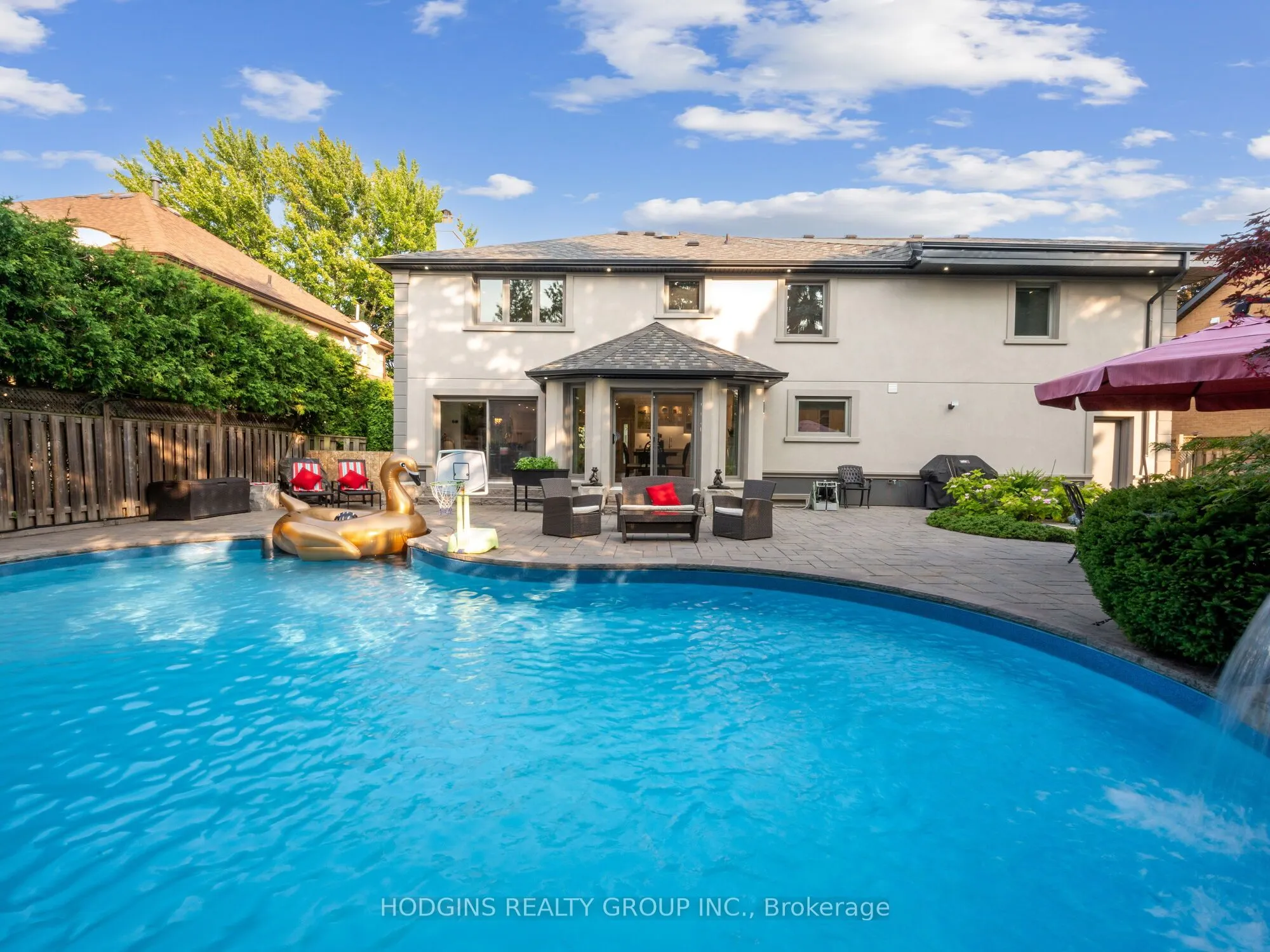 1816 Paddock Crescent