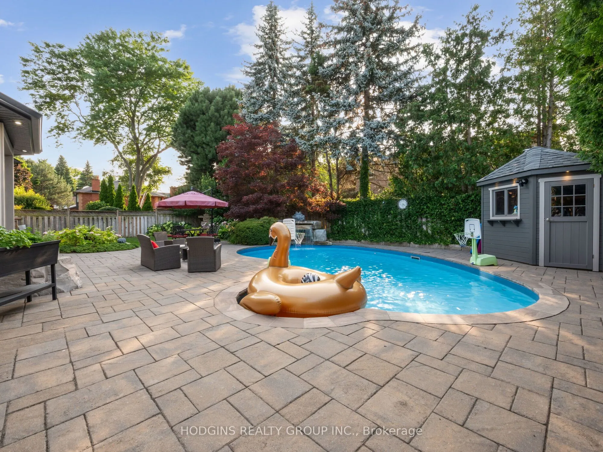 1816 Paddock Crescent