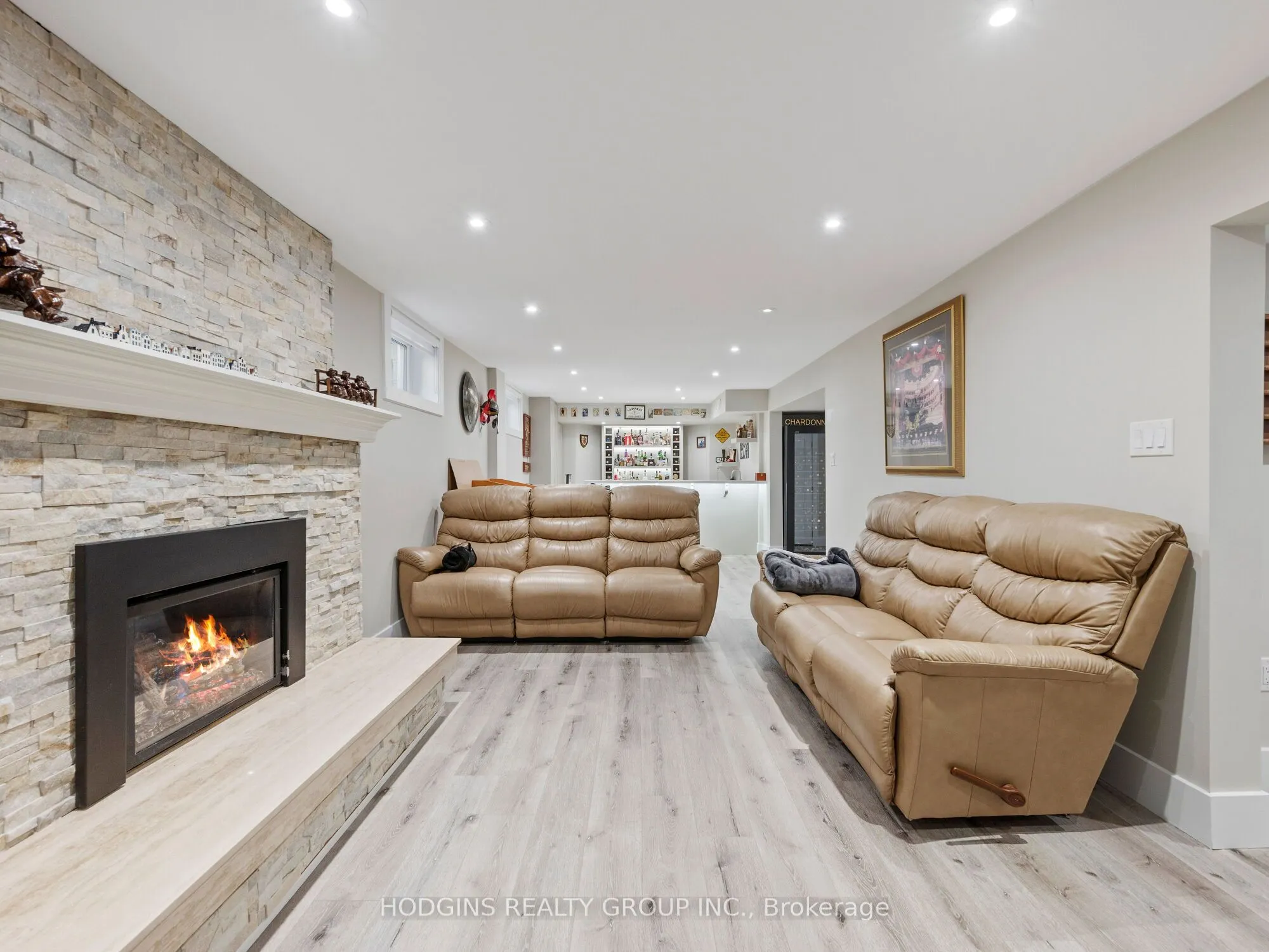 1816 Paddock Crescent