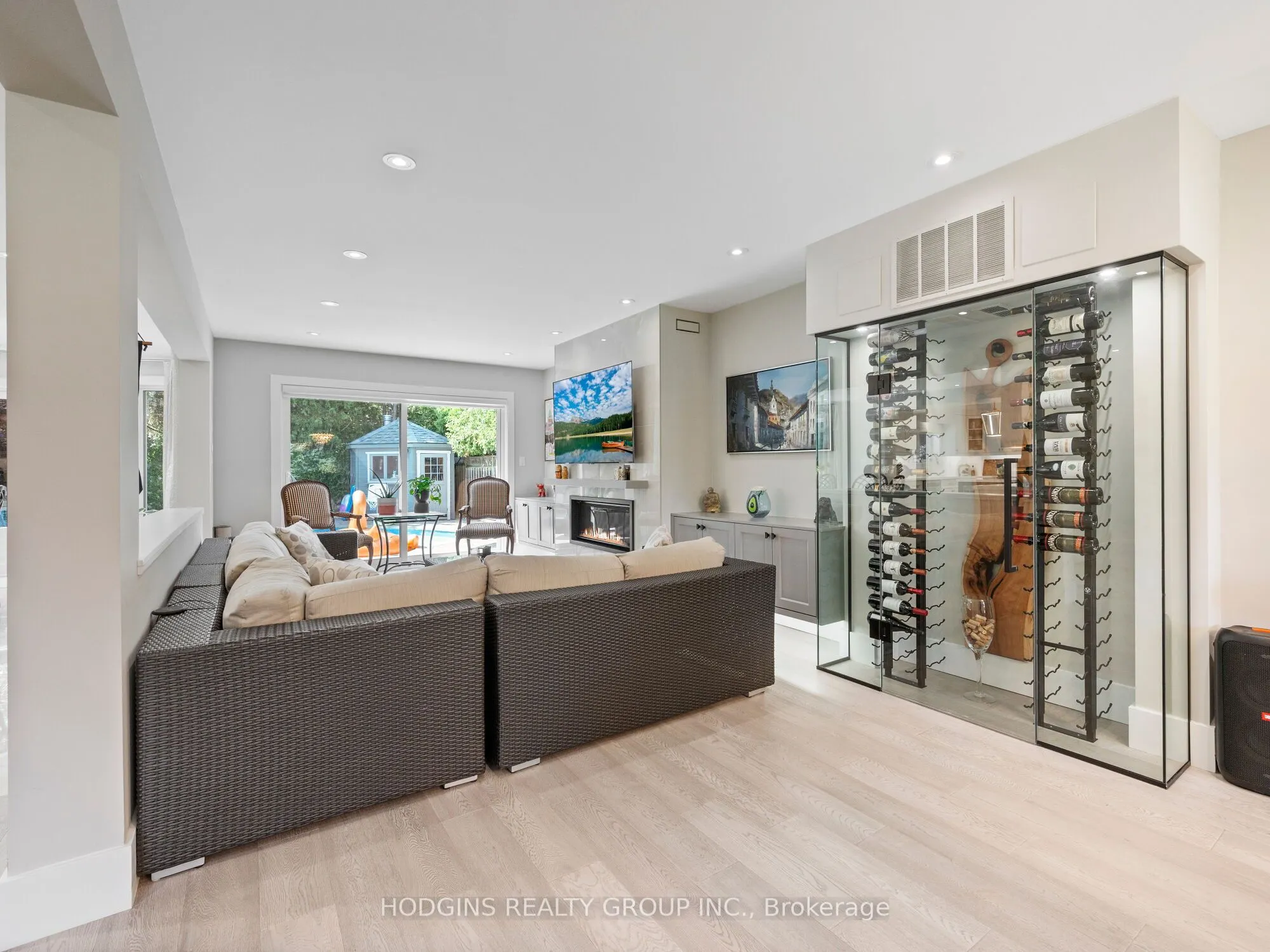 1816 Paddock Crescent