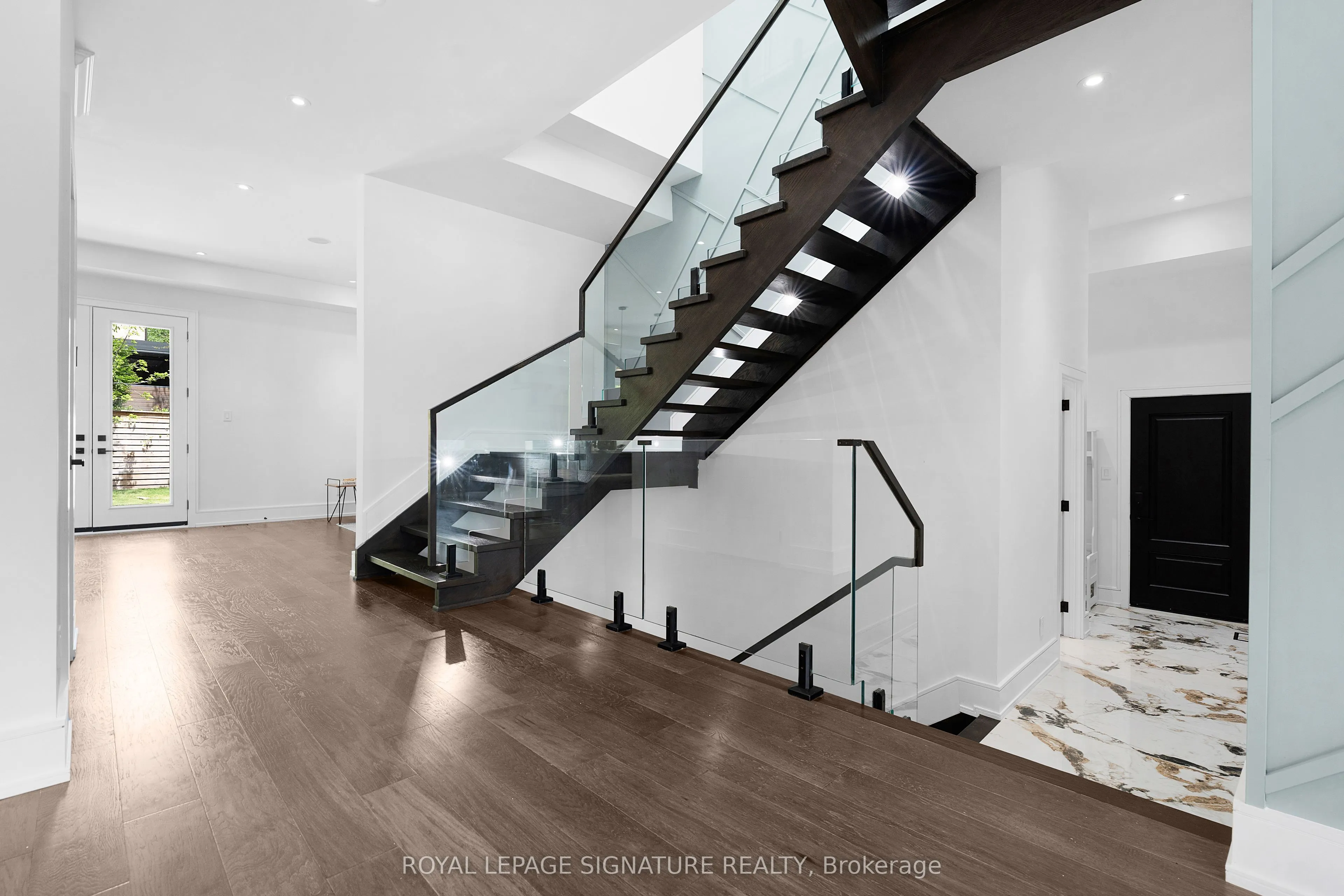 193 Mateo Place