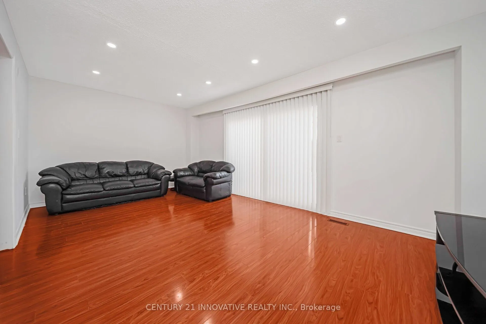 3175 Kirwin Avenue, #5