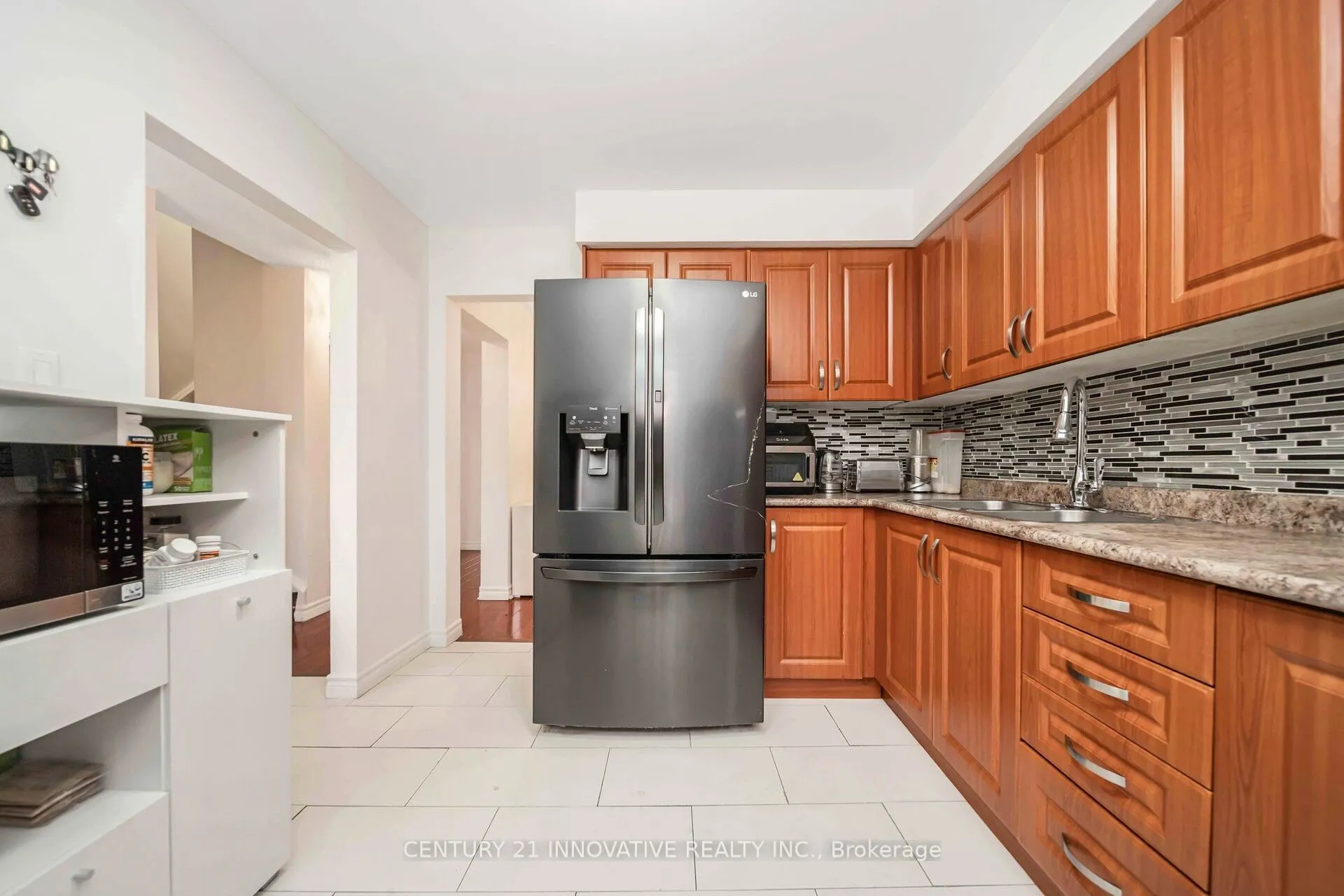 3175 Kirwin Avenue, #5