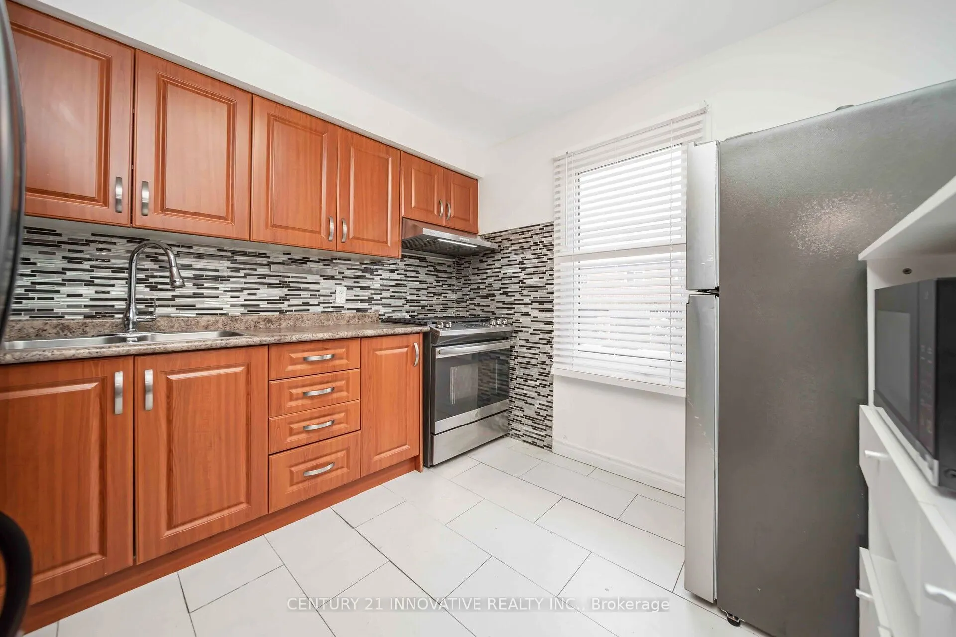 3175 Kirwin Avenue, #5