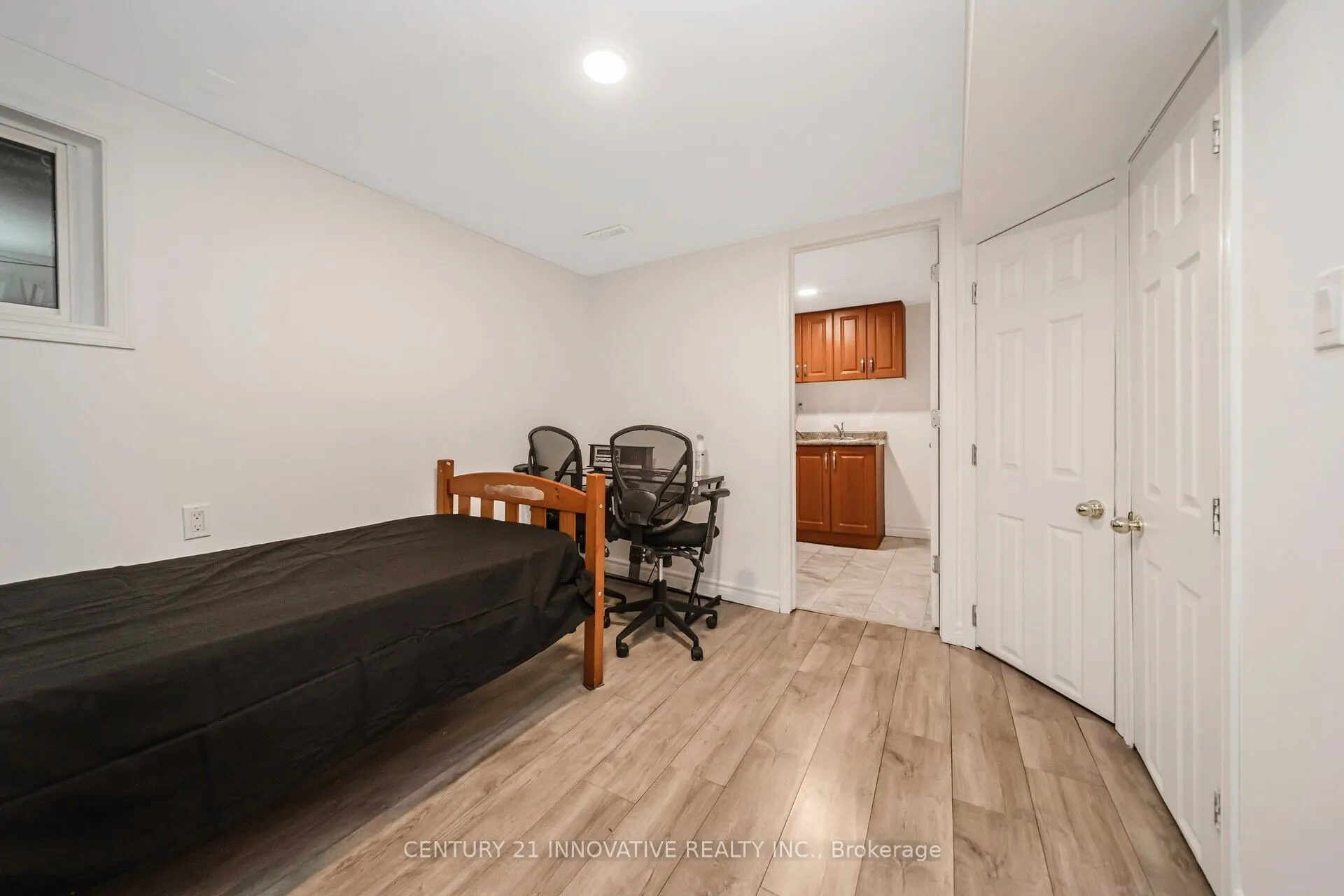 3175 Kirwin Avenue, #5
