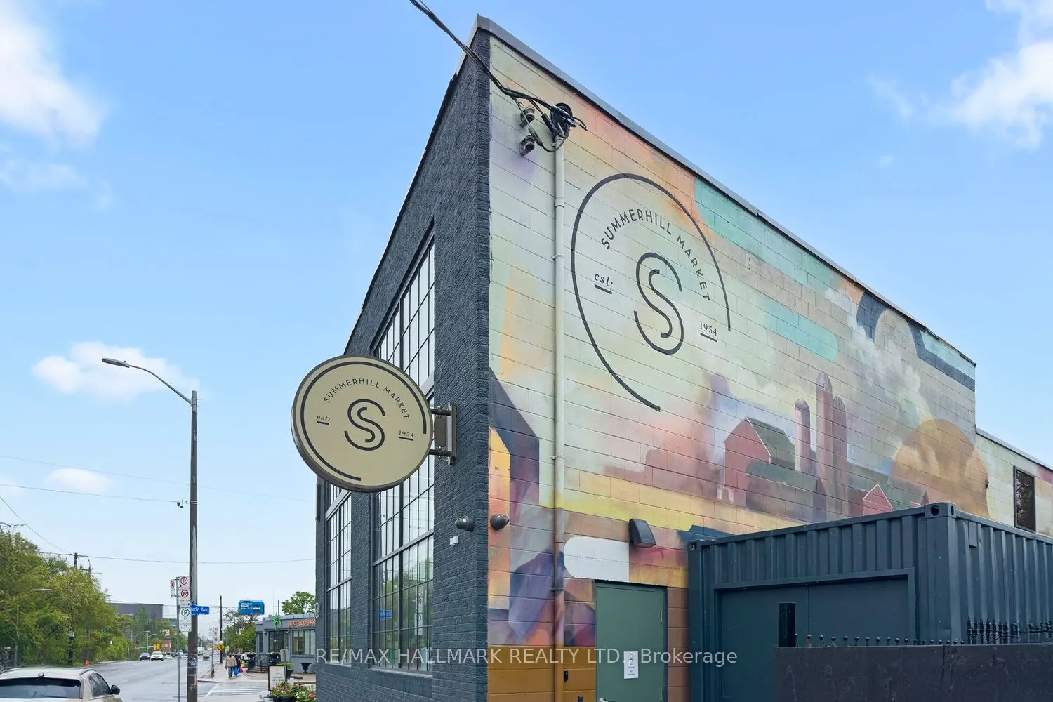 3631 Dundas Street W