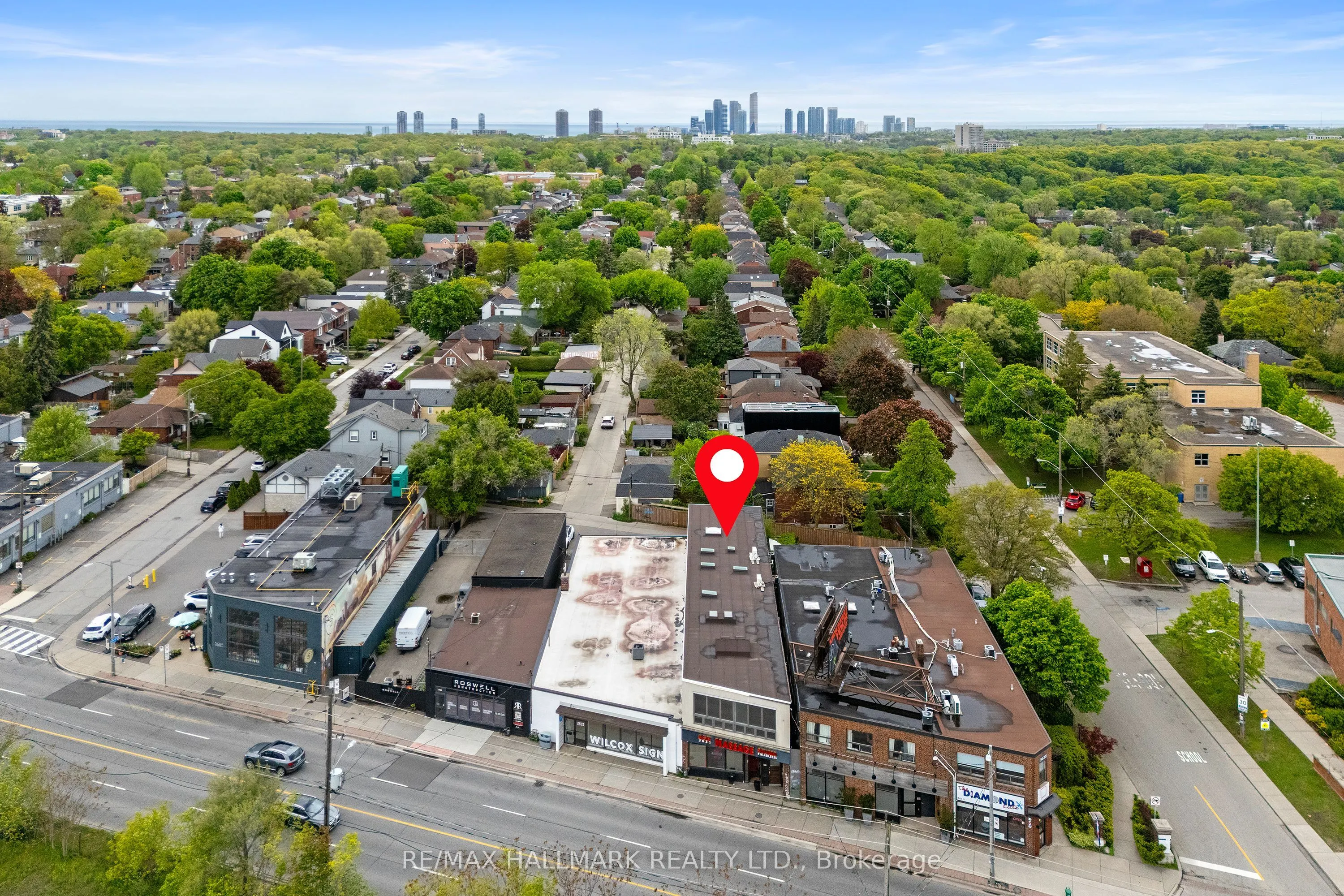 3631 Dundas Street W