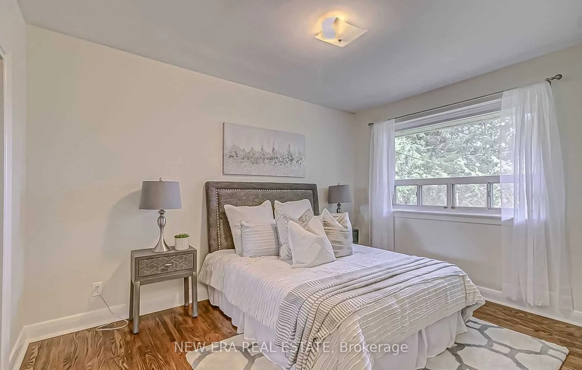 7 Greening Crescent