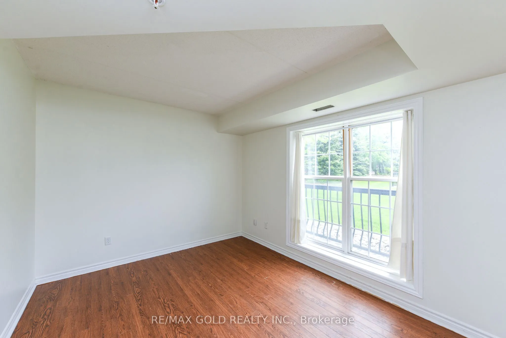 1471 Maple Avenue #112