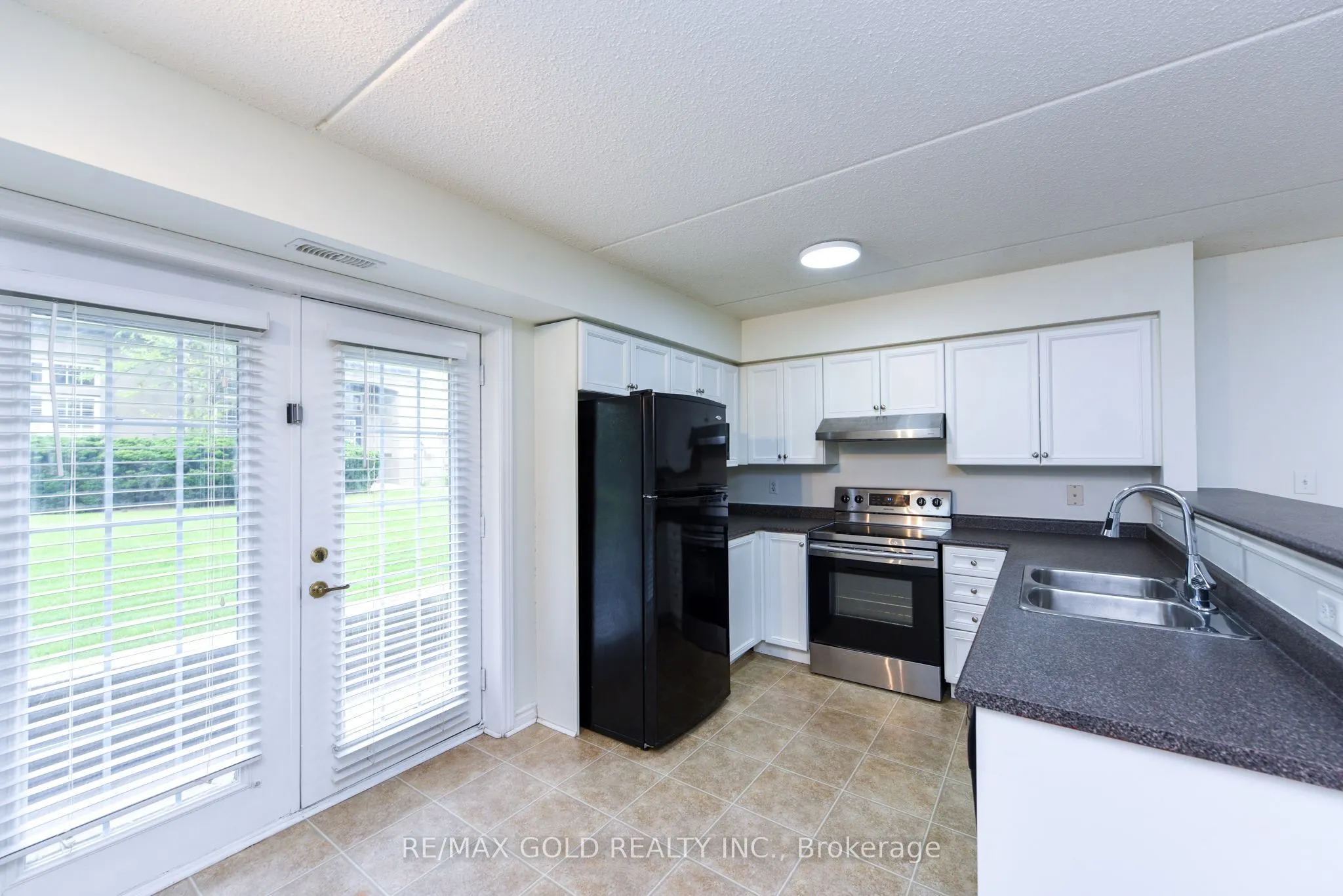 1471 Maple Avenue #112