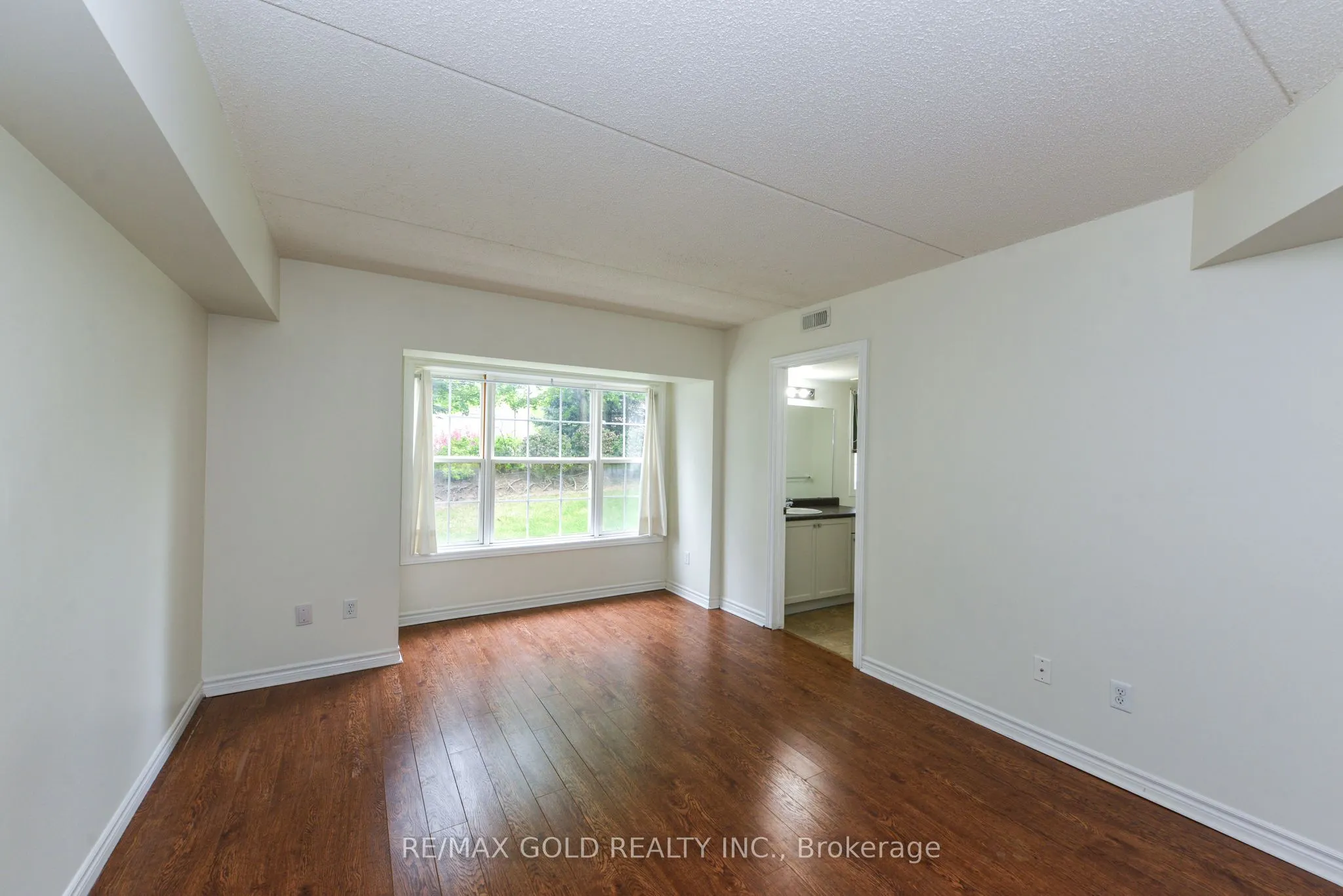 1471 Maple Avenue #112