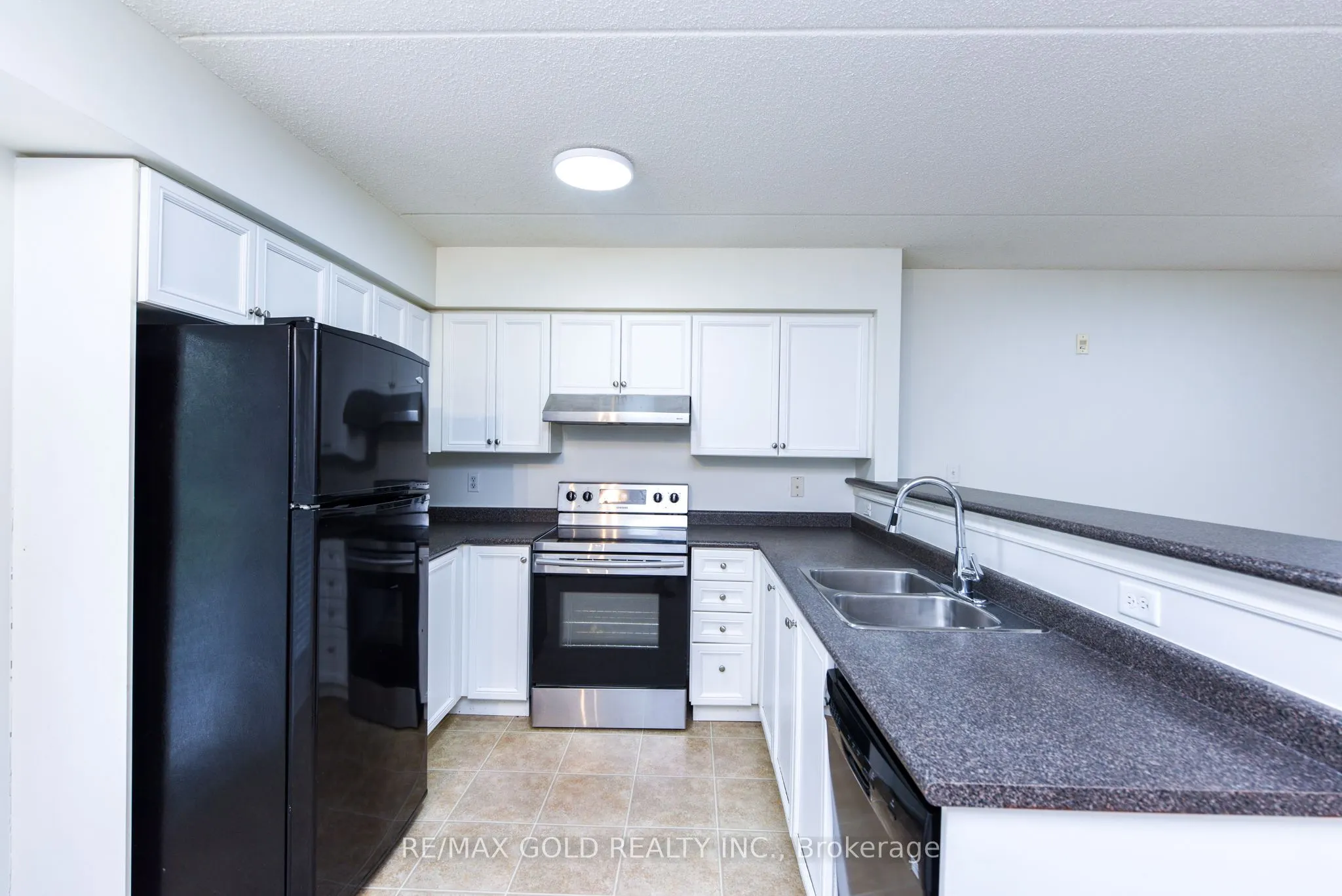 1471 Maple Avenue #112