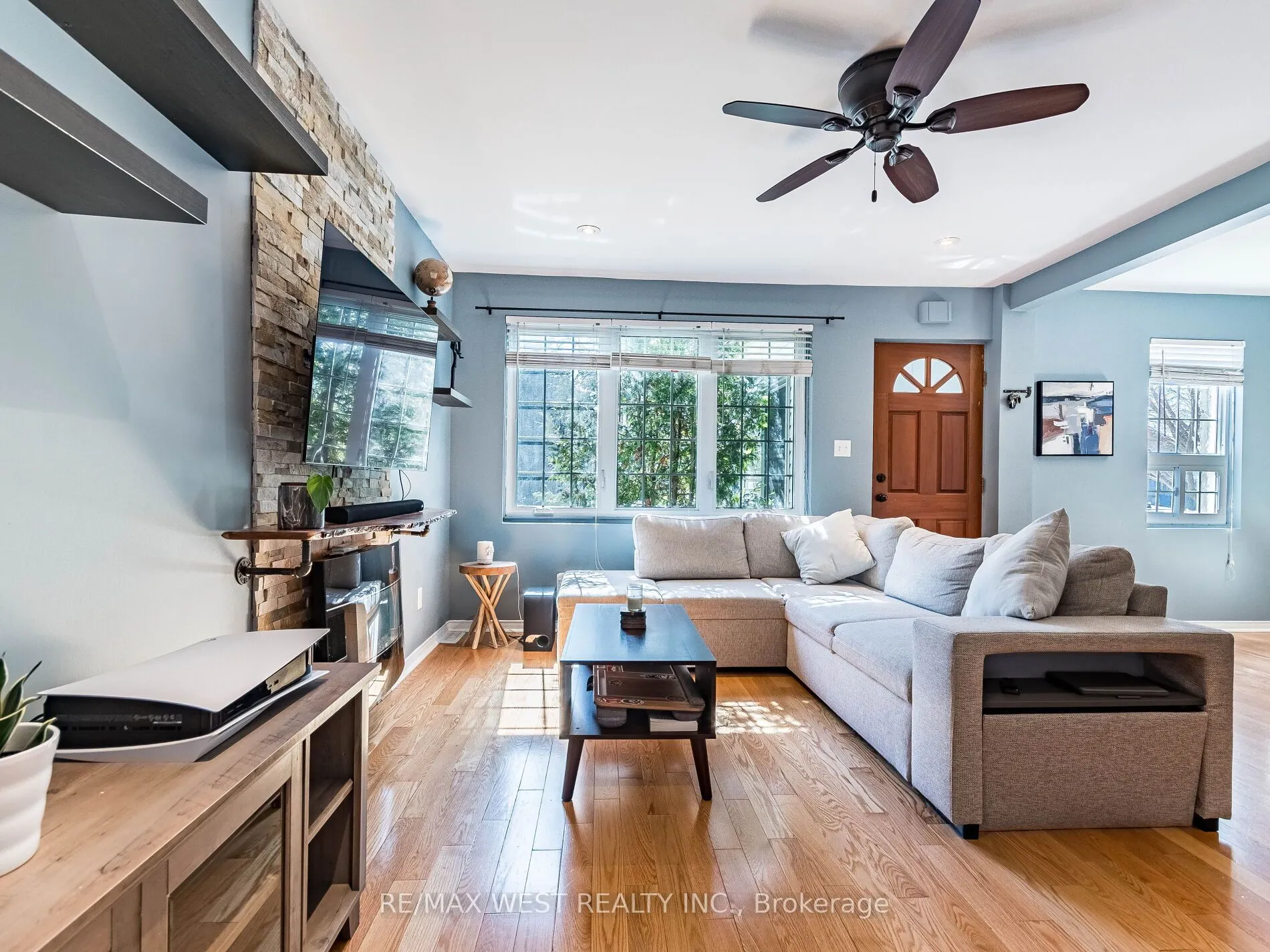 76 Laburnham Avenue
