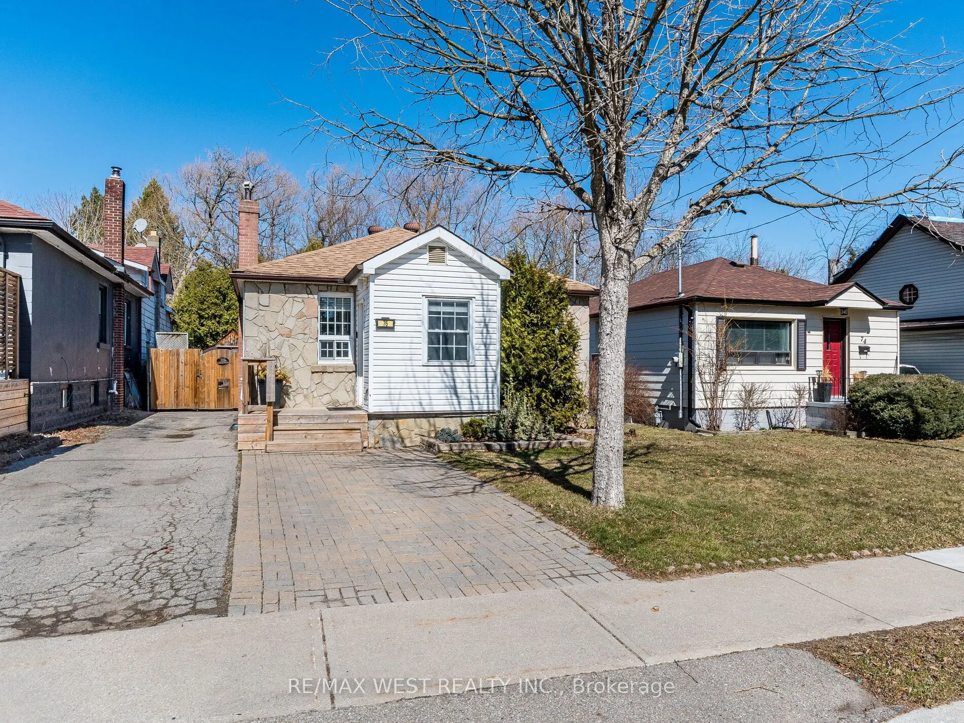 76 Laburnham Avenue