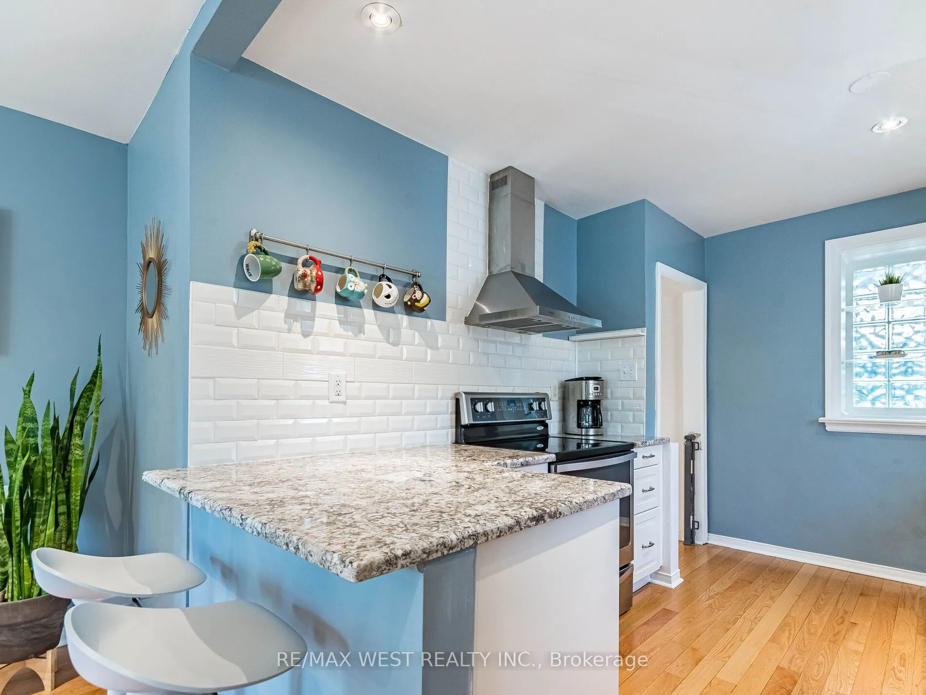 76 Laburnham Avenue