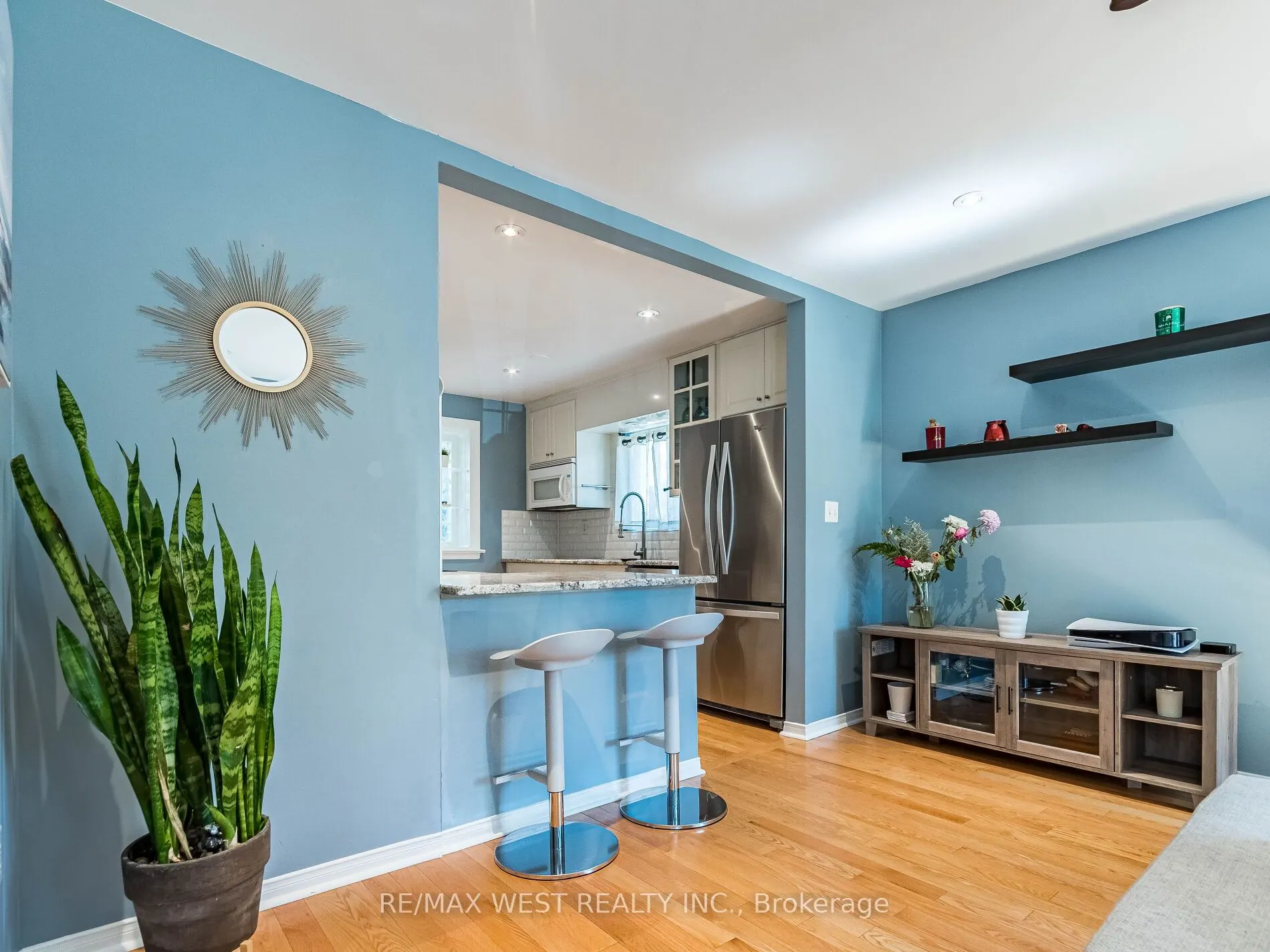 76 Laburnham Avenue