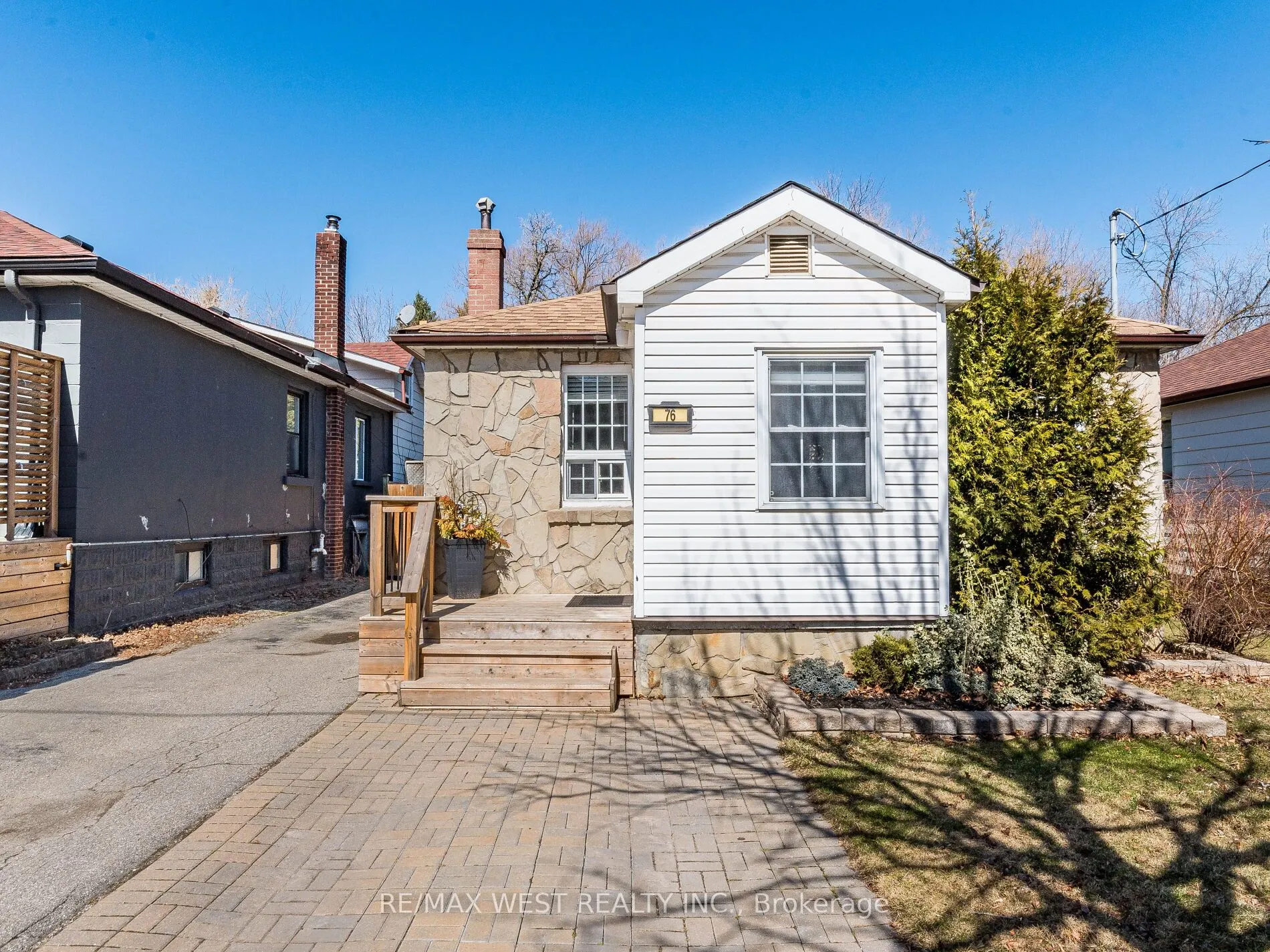 76 Laburnham Avenue