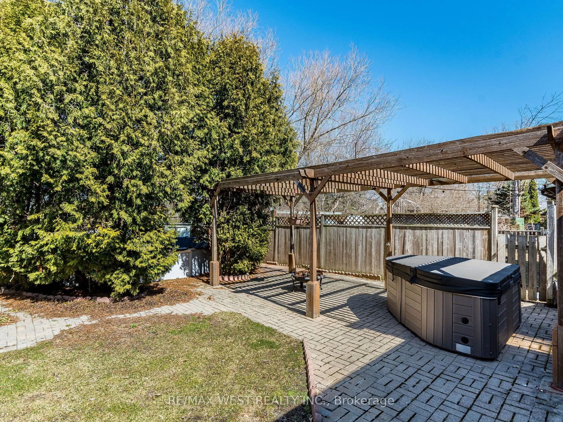 76 Laburnham Avenue