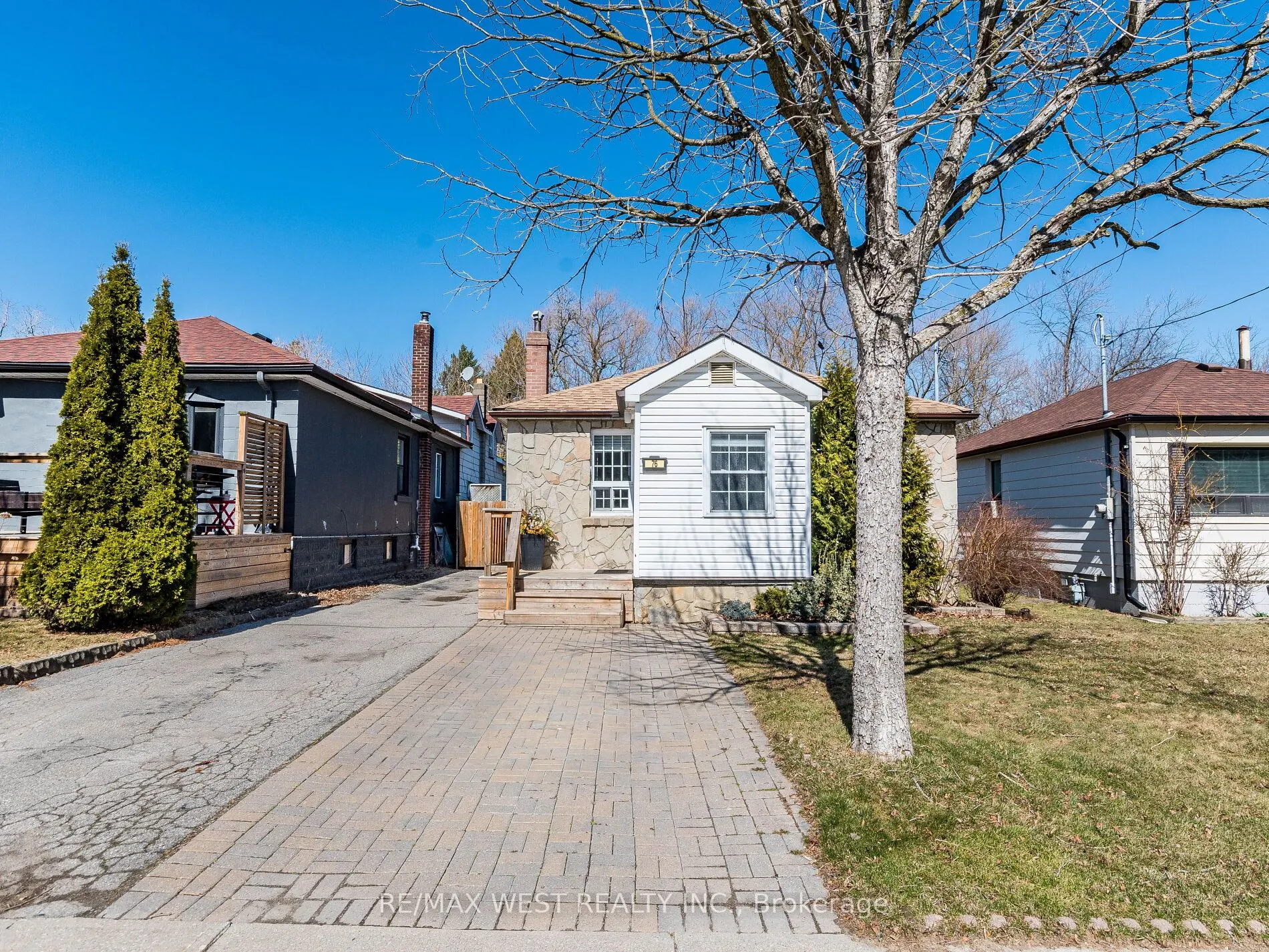 76 Laburnham Avenue