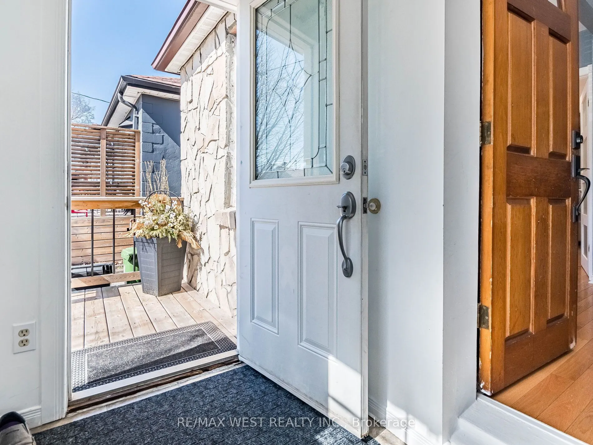 76 Laburnham Avenue