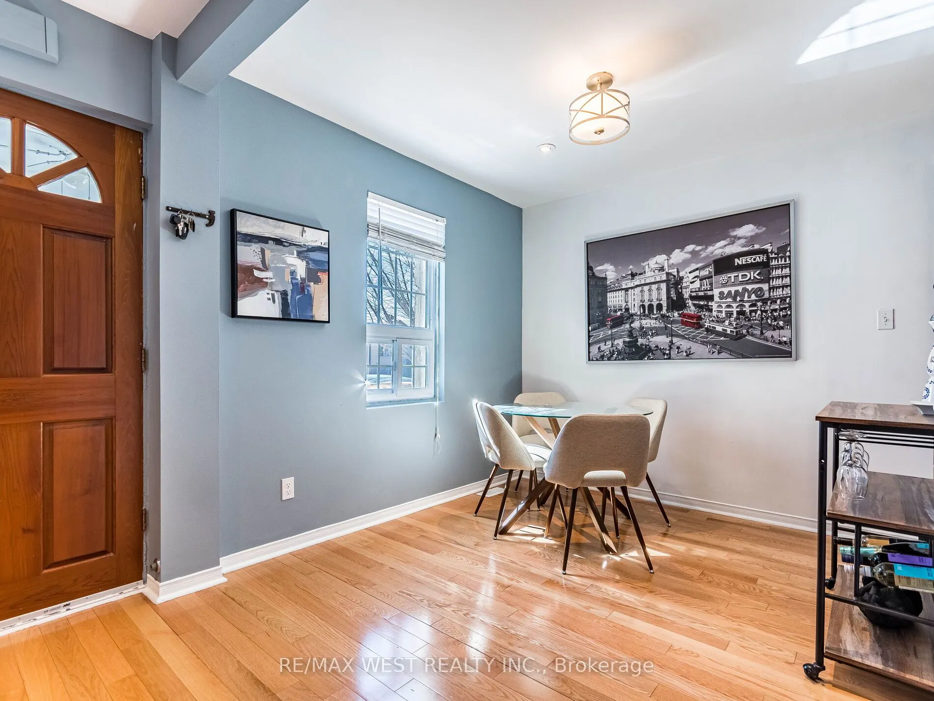 76 Laburnham Avenue