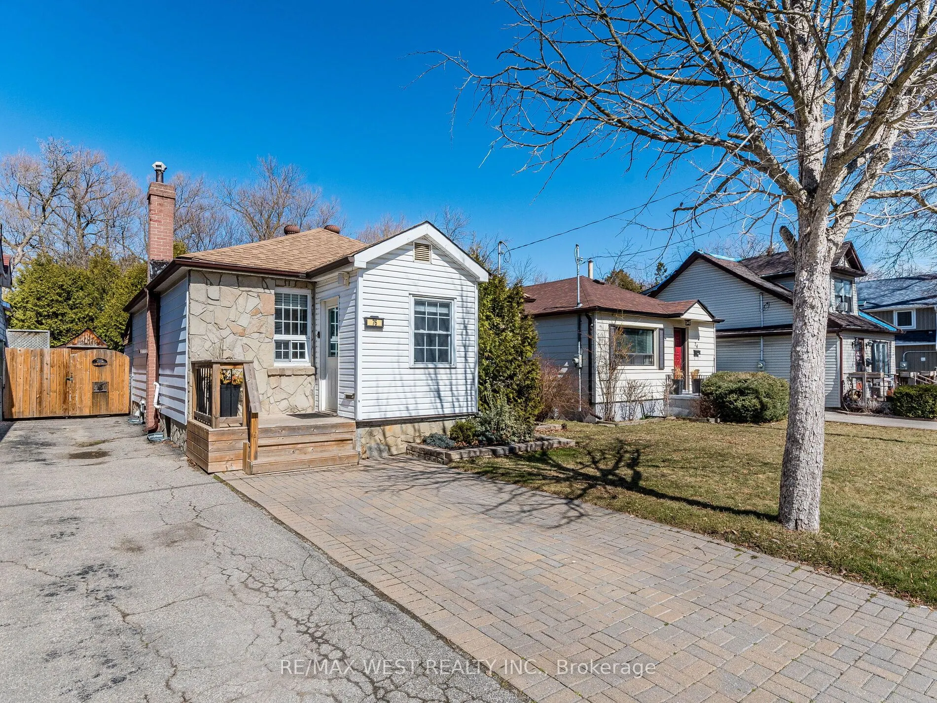 76 Laburnham Avenue