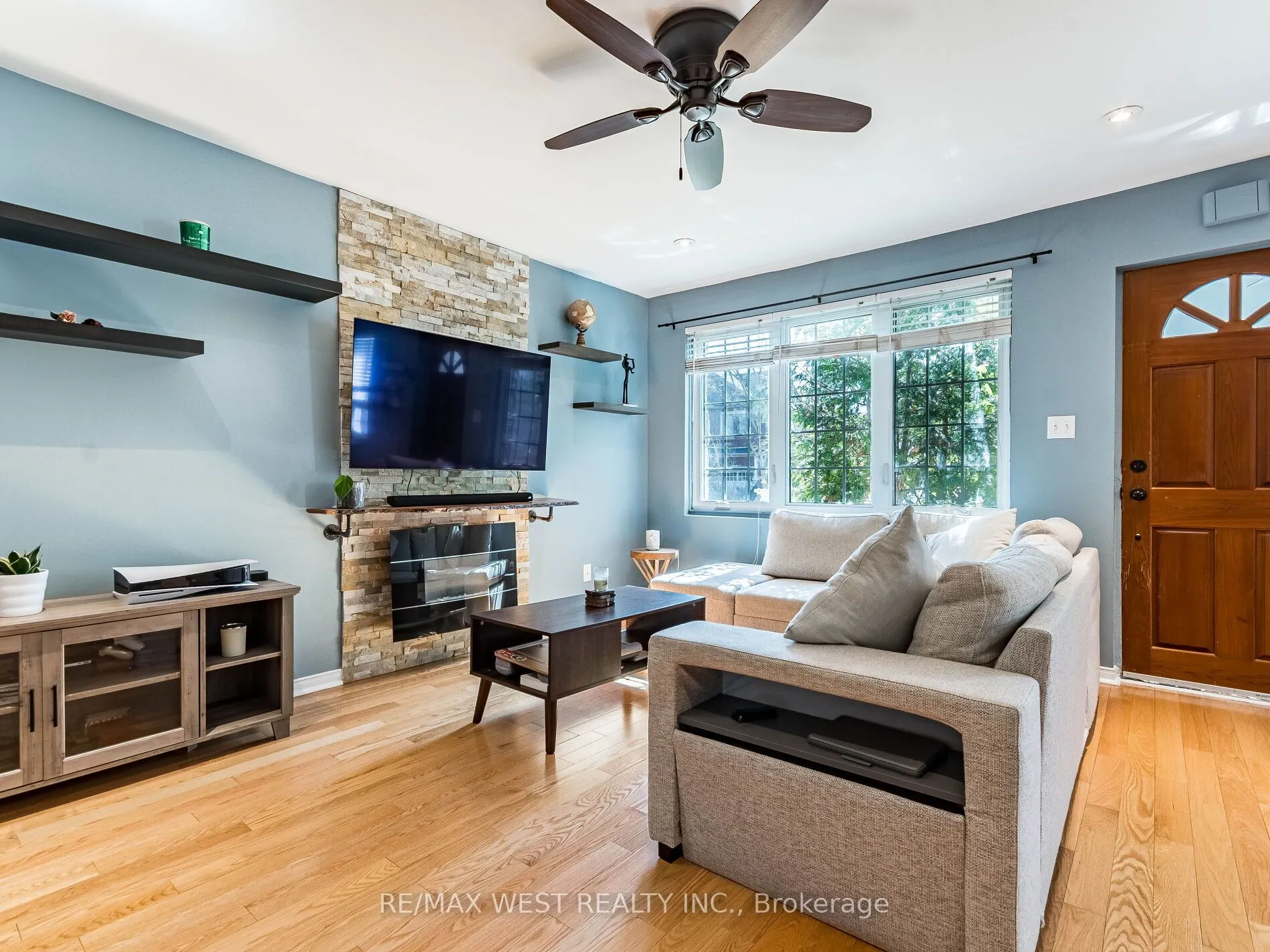 76 Laburnham Avenue