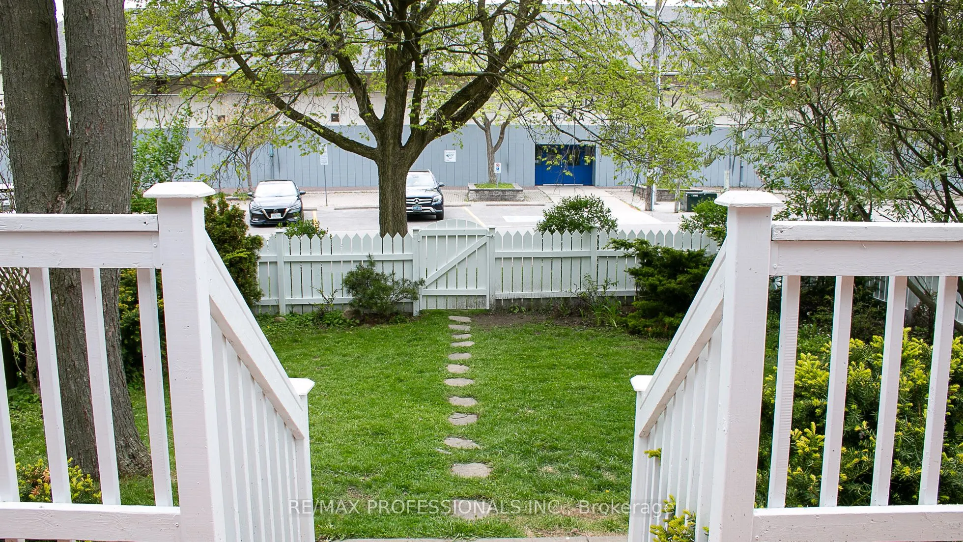 72 Arcadian Circle