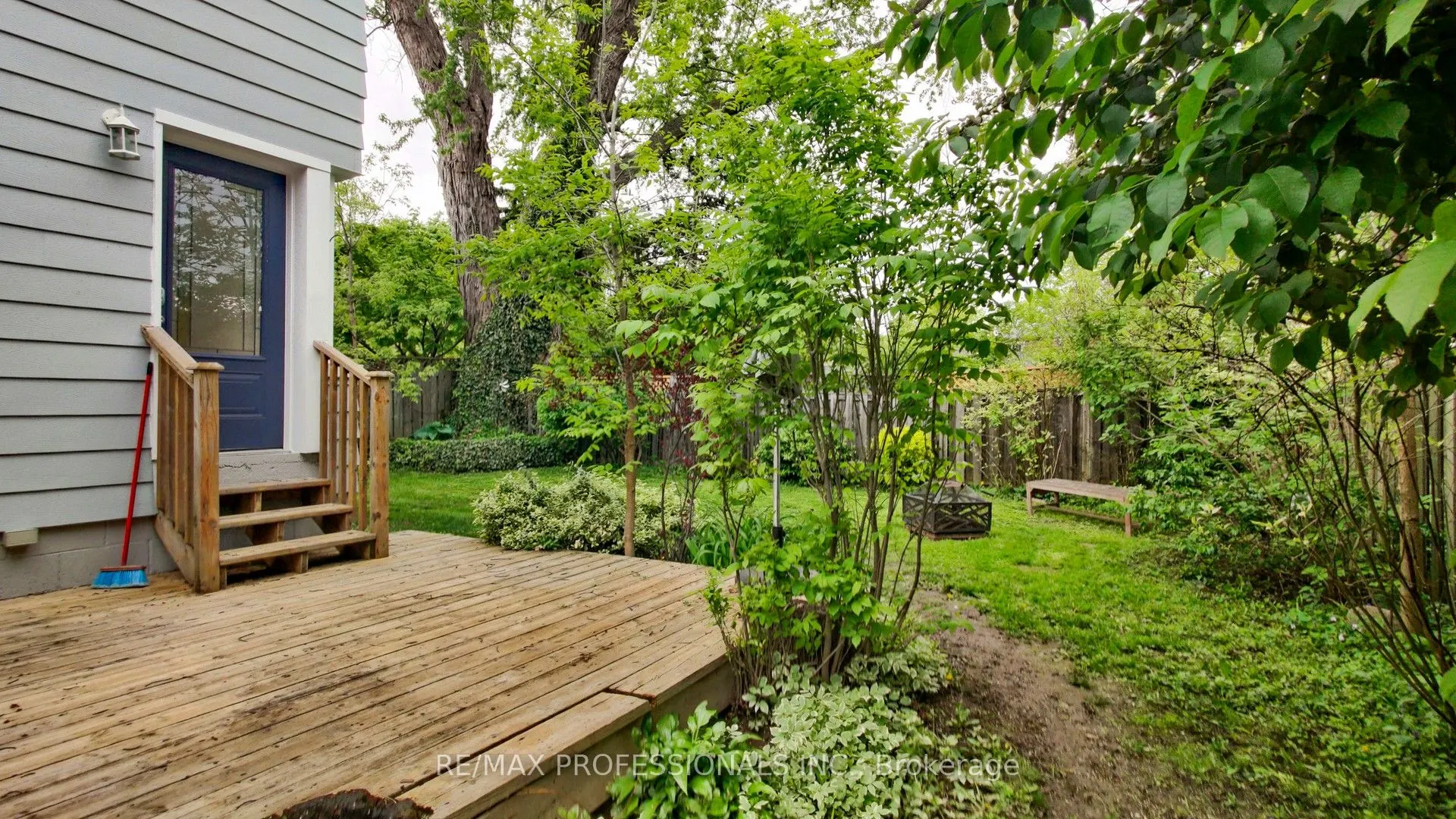72 Arcadian Circle