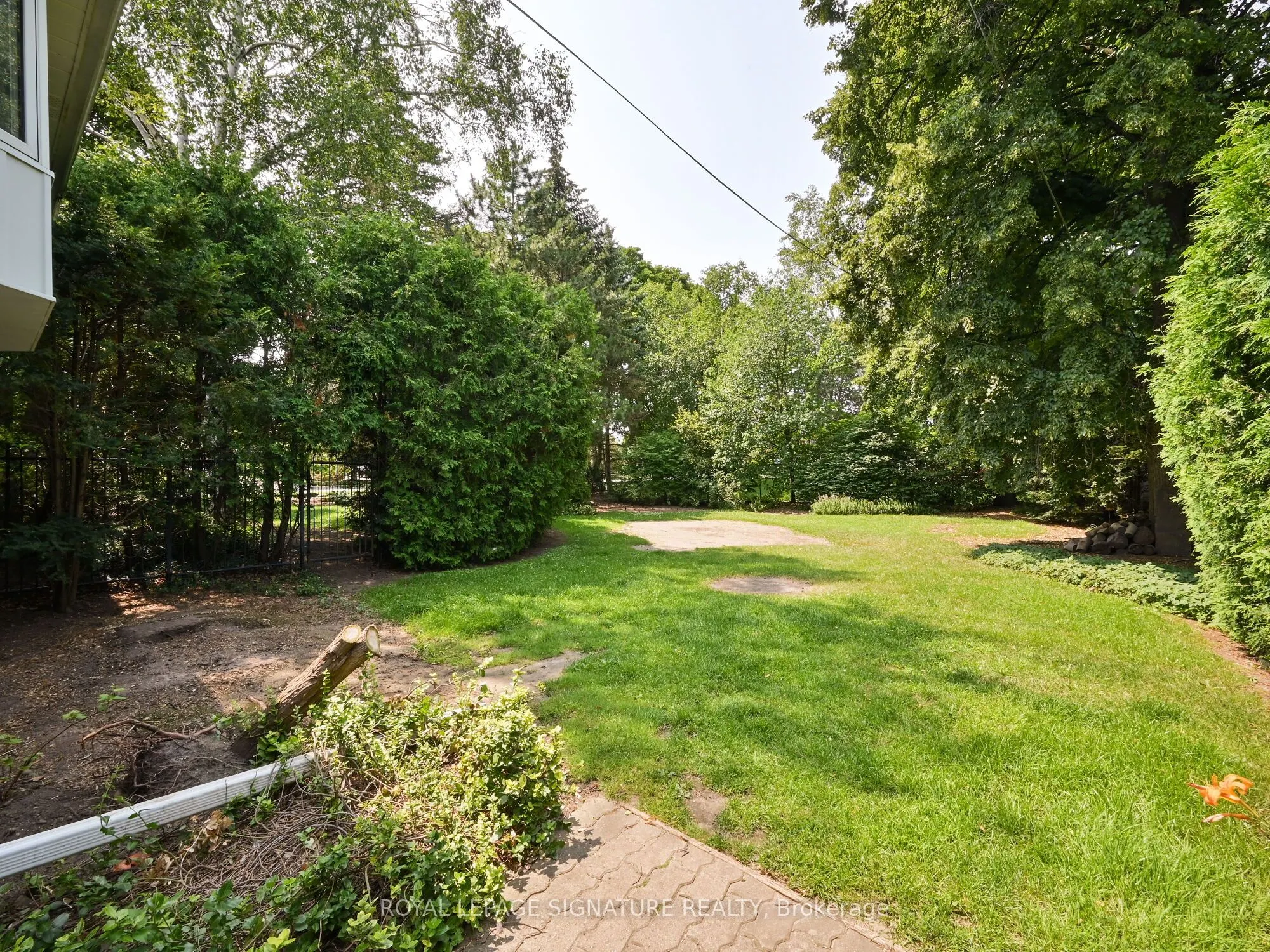 1441 Clarkson Road N