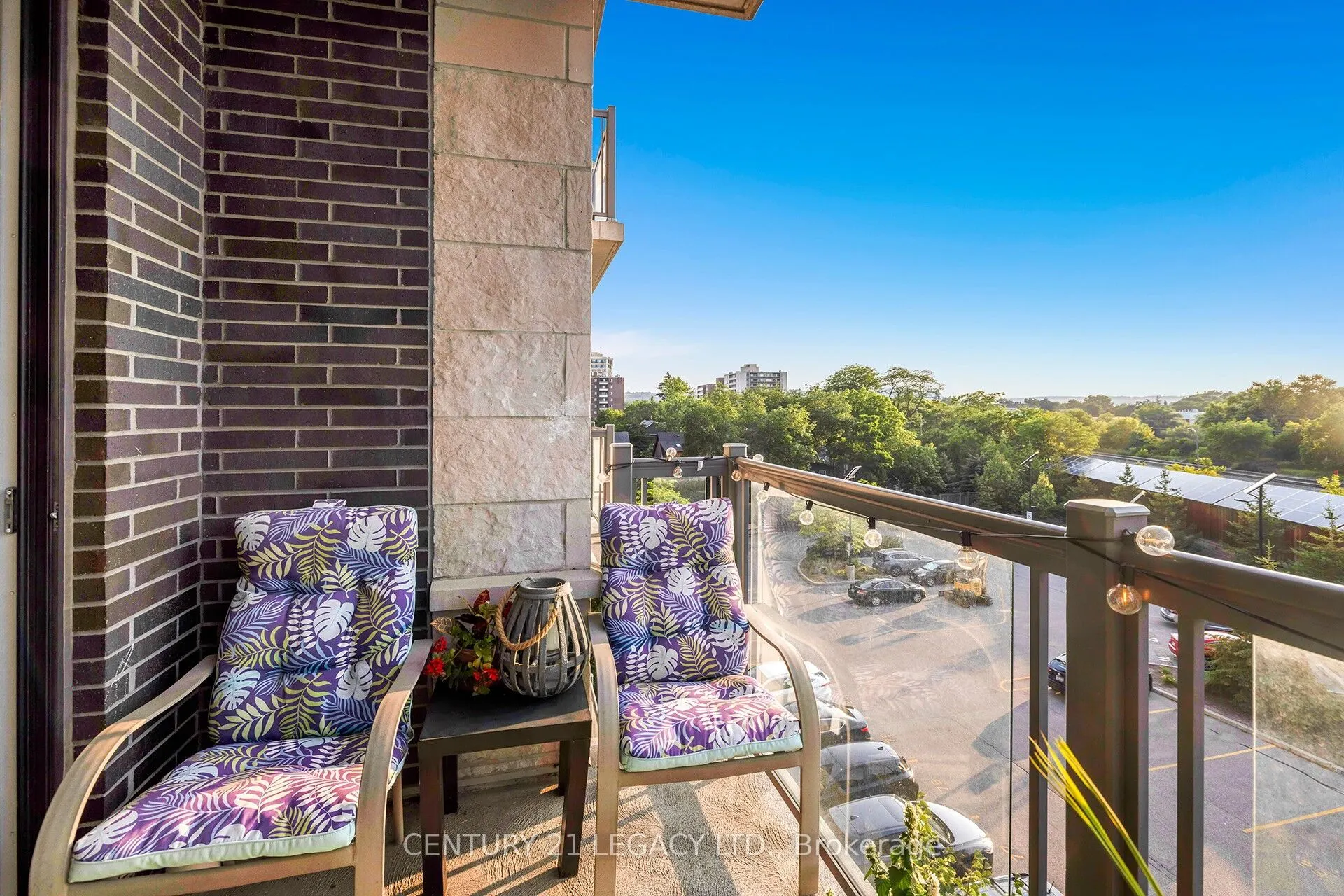 383 Main Street E, #424