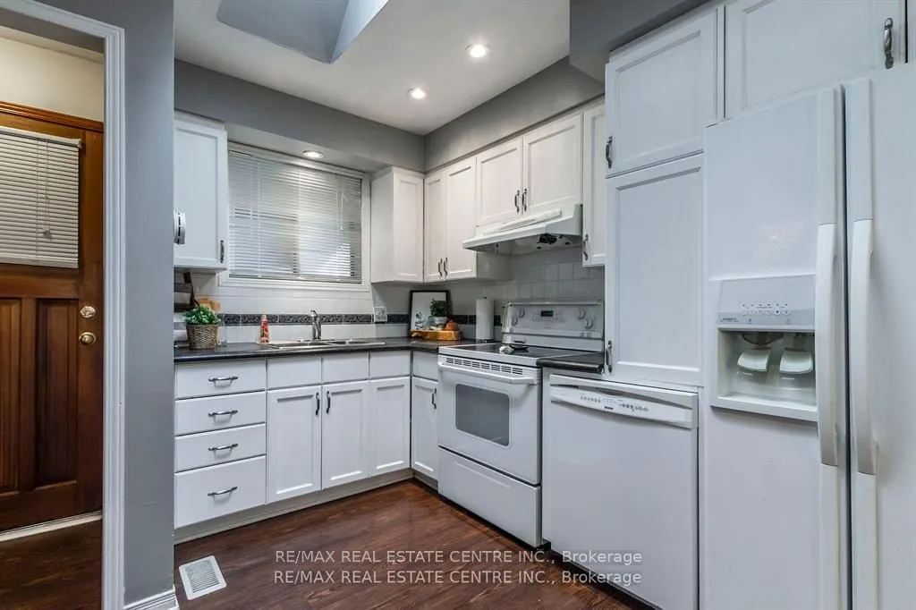 34 Milton Heights Crescent