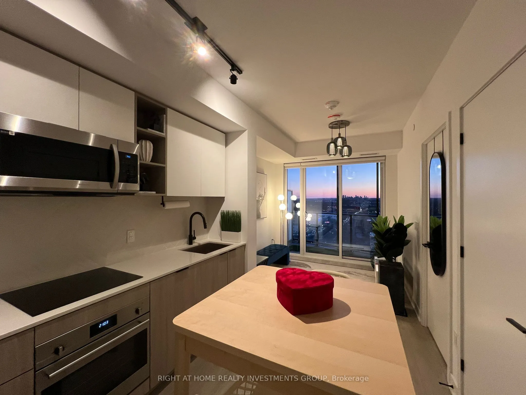 36 Zorra Street, #3211