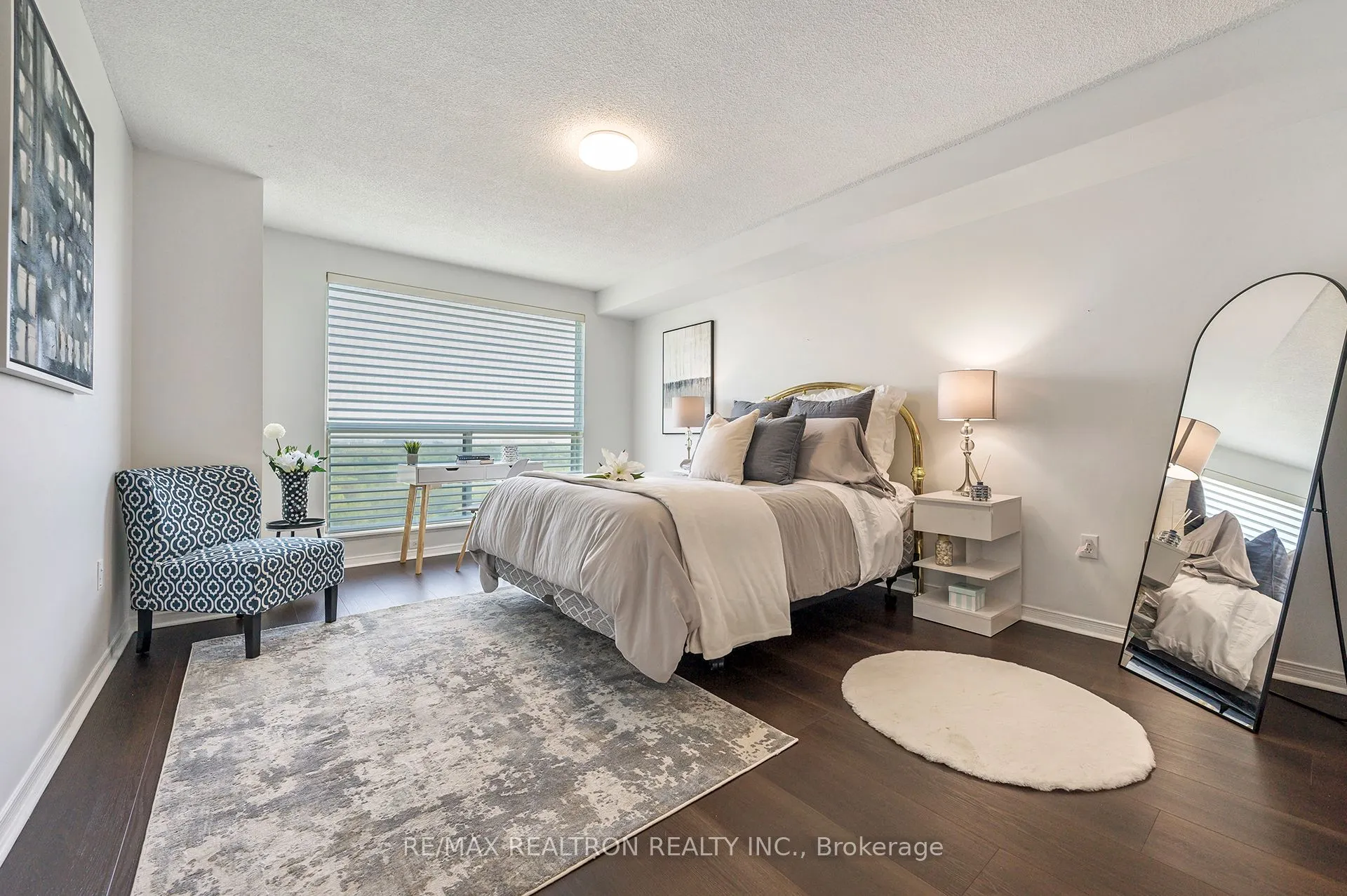 2155 Burnhamthorpe Road W, #1301