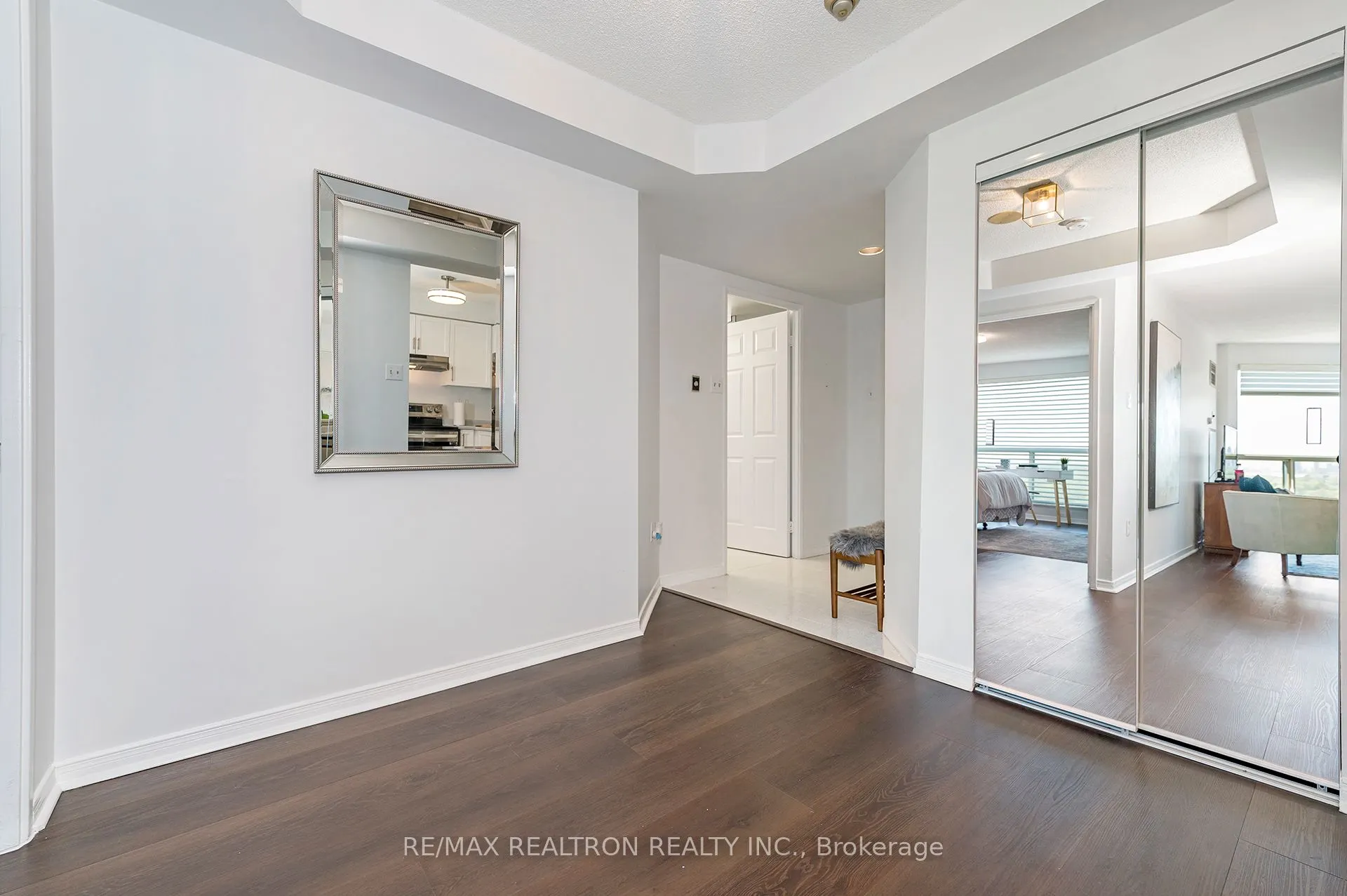 2155 Burnhamthorpe Road W, #1301