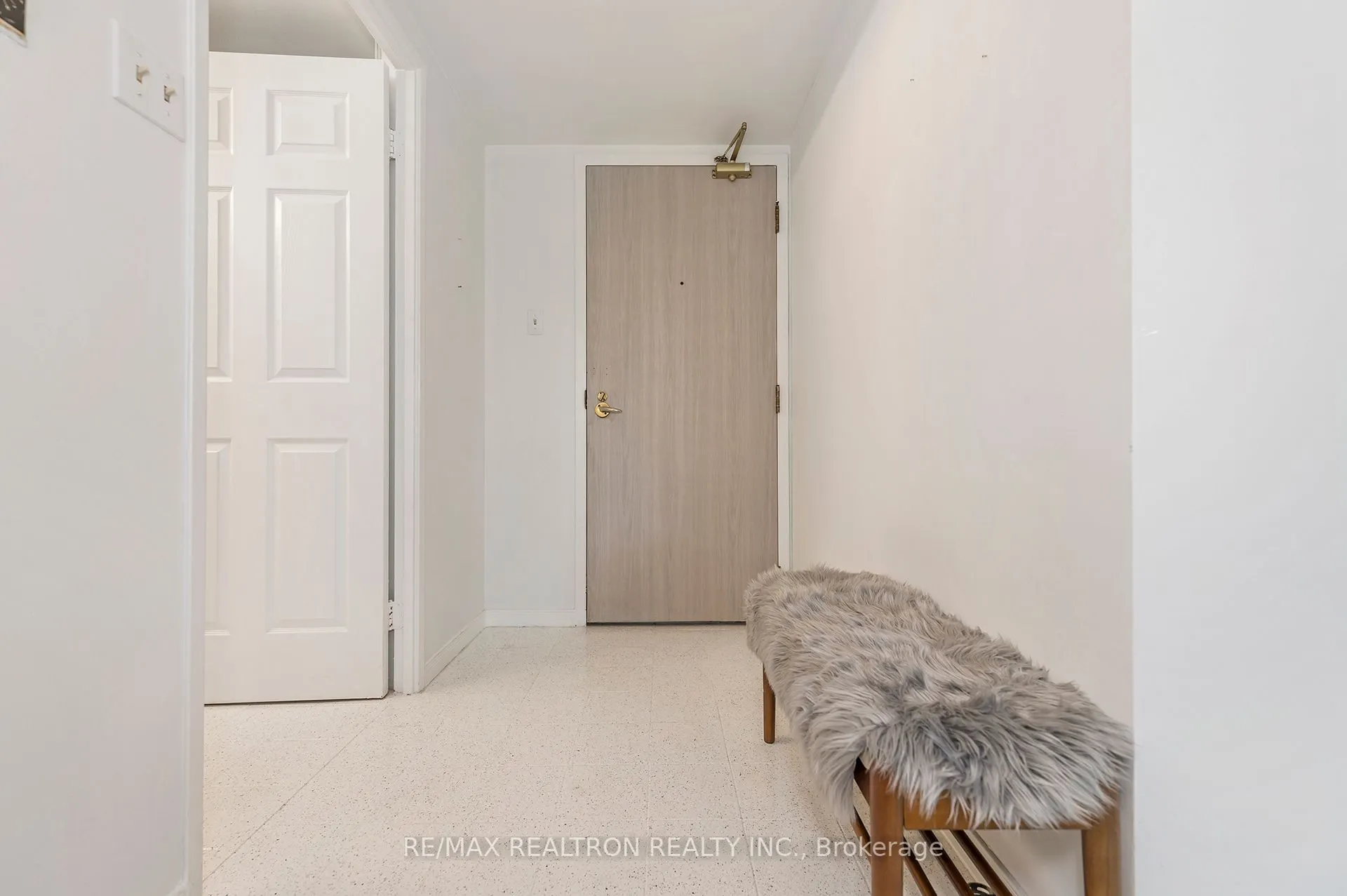 2155 Burnhamthorpe Road W, #1301