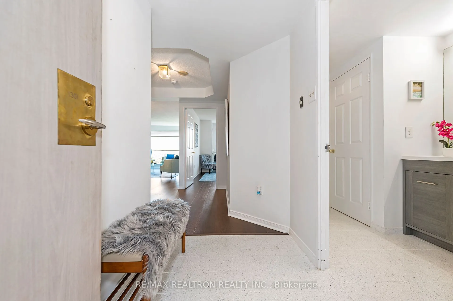 2155 Burnhamthorpe Road W, #1301