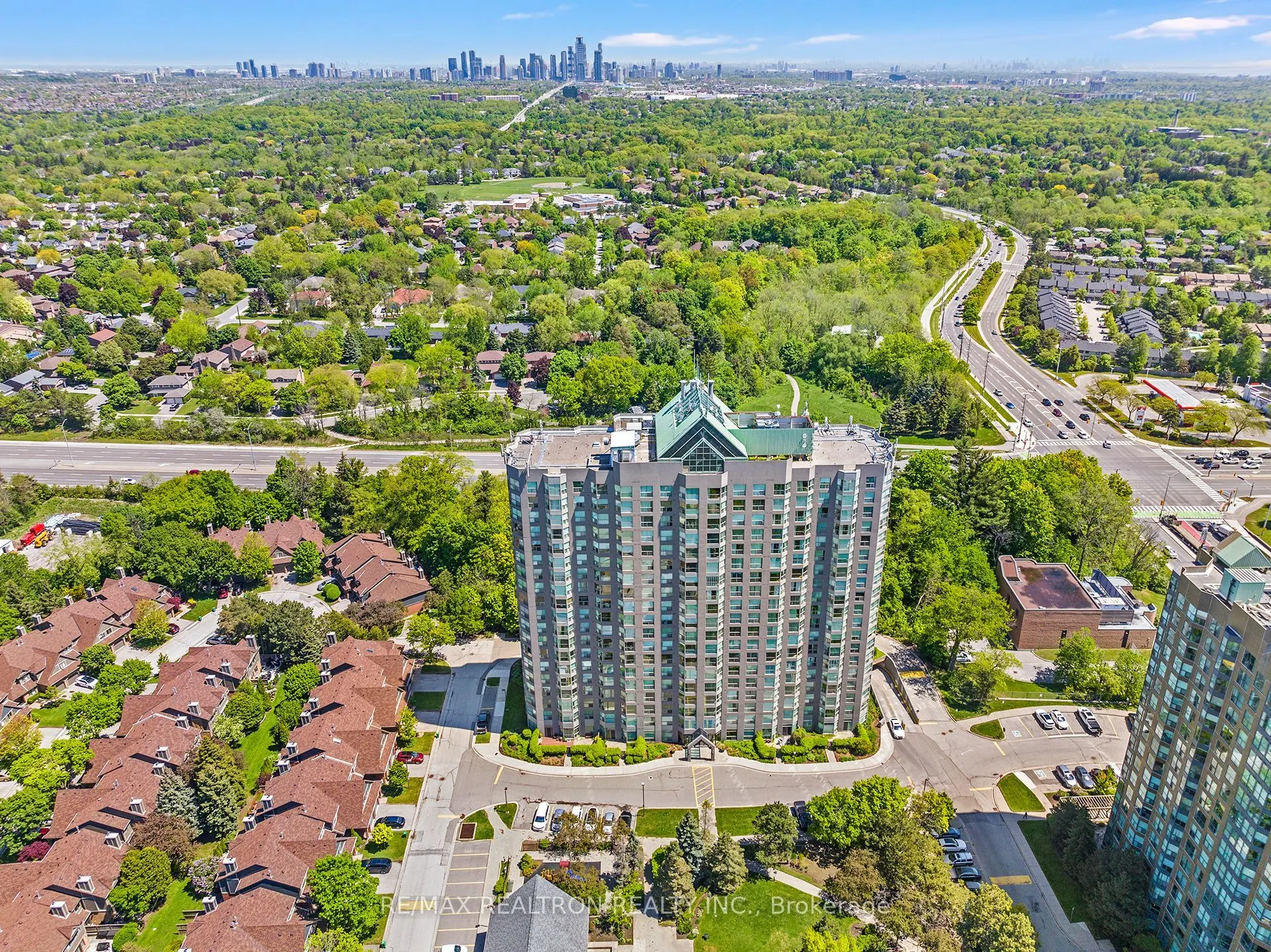 2155 Burnhamthorpe Road W, #1301