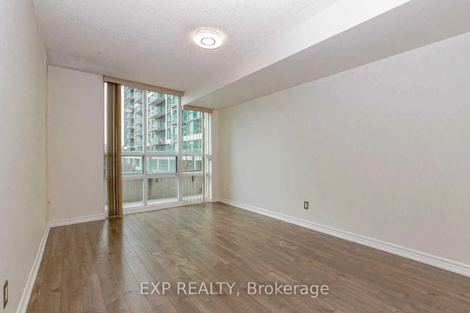 335 Rathburn Road W, #303