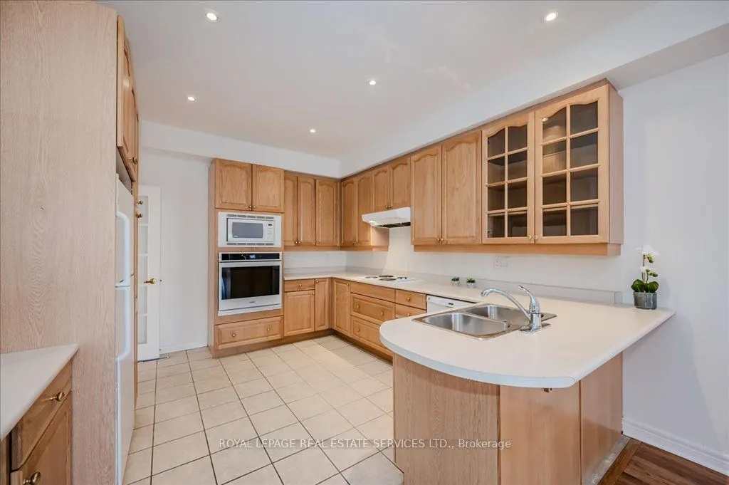 1267 Dorval Drive, #19