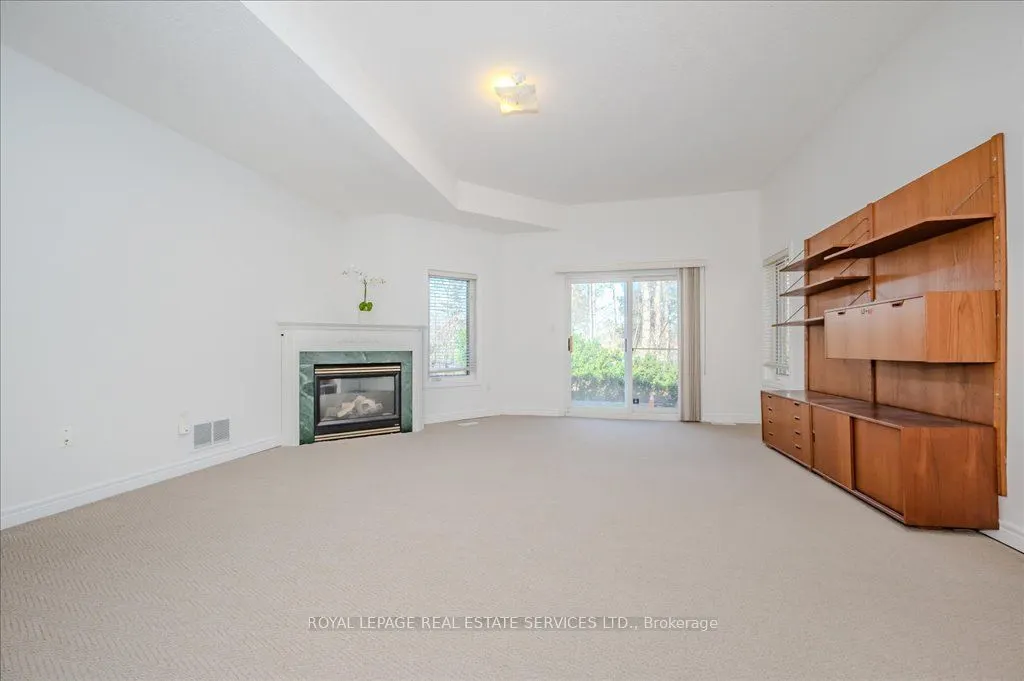 1267 Dorval Drive, #19