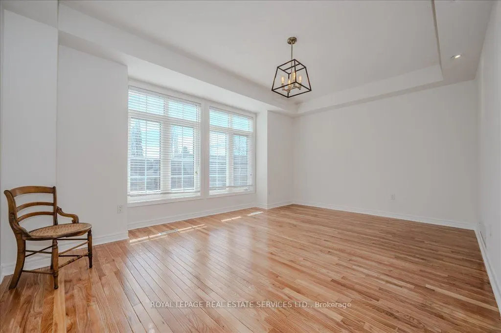1267 Dorval Drive, #19