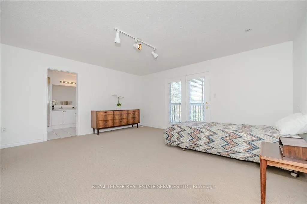 1267 Dorval Drive, #19