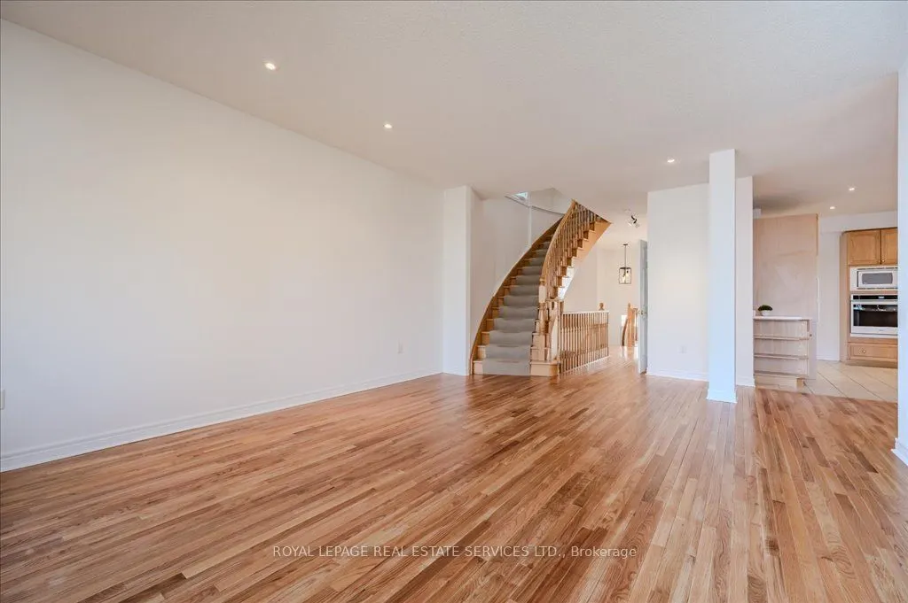 1267 Dorval Drive, #19