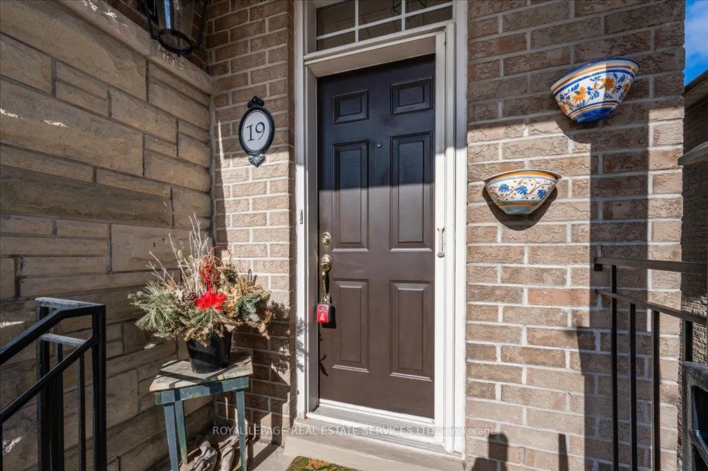 1267 Dorval Drive, #19
