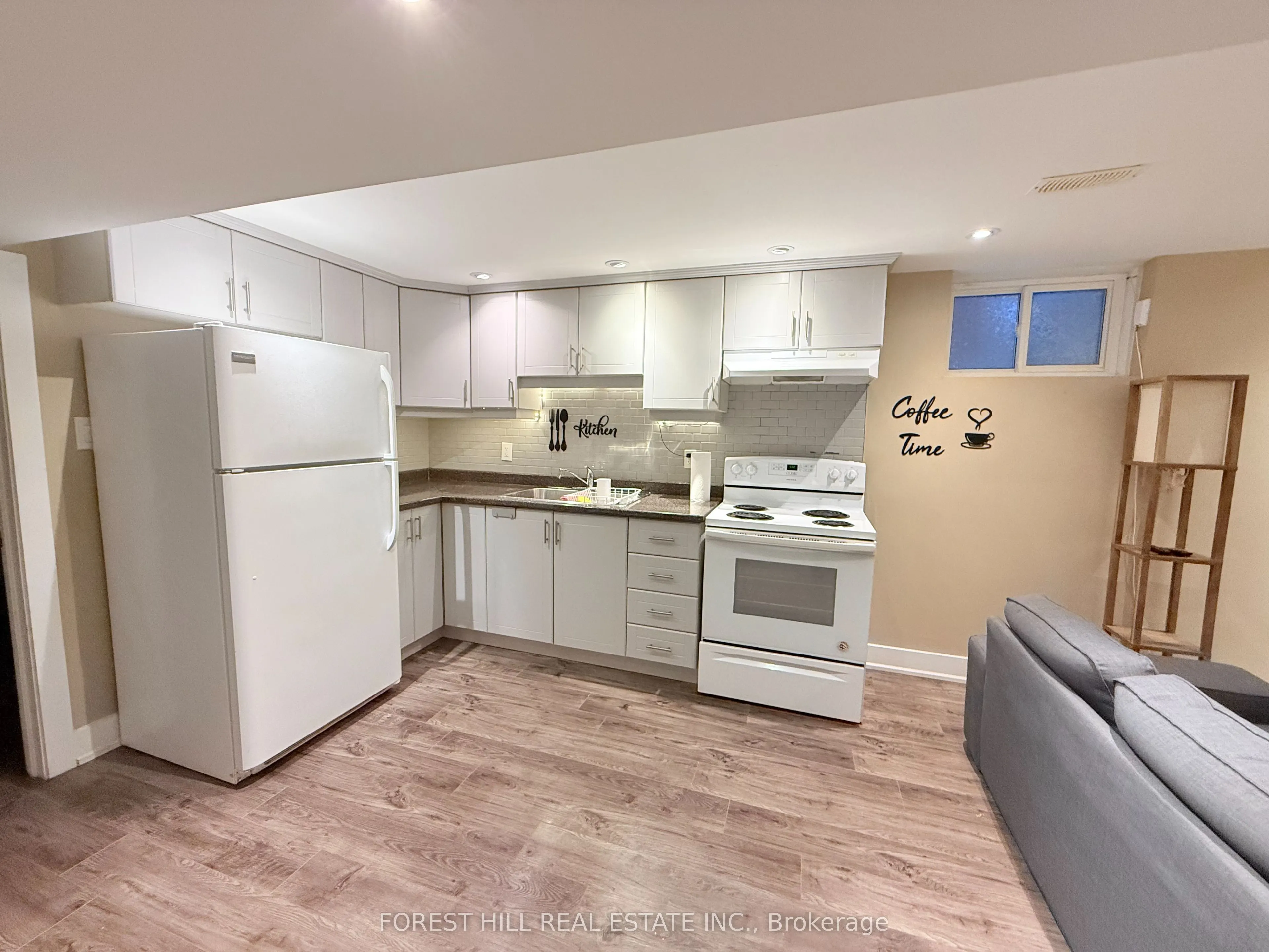 166 Schell Avenue #Lower