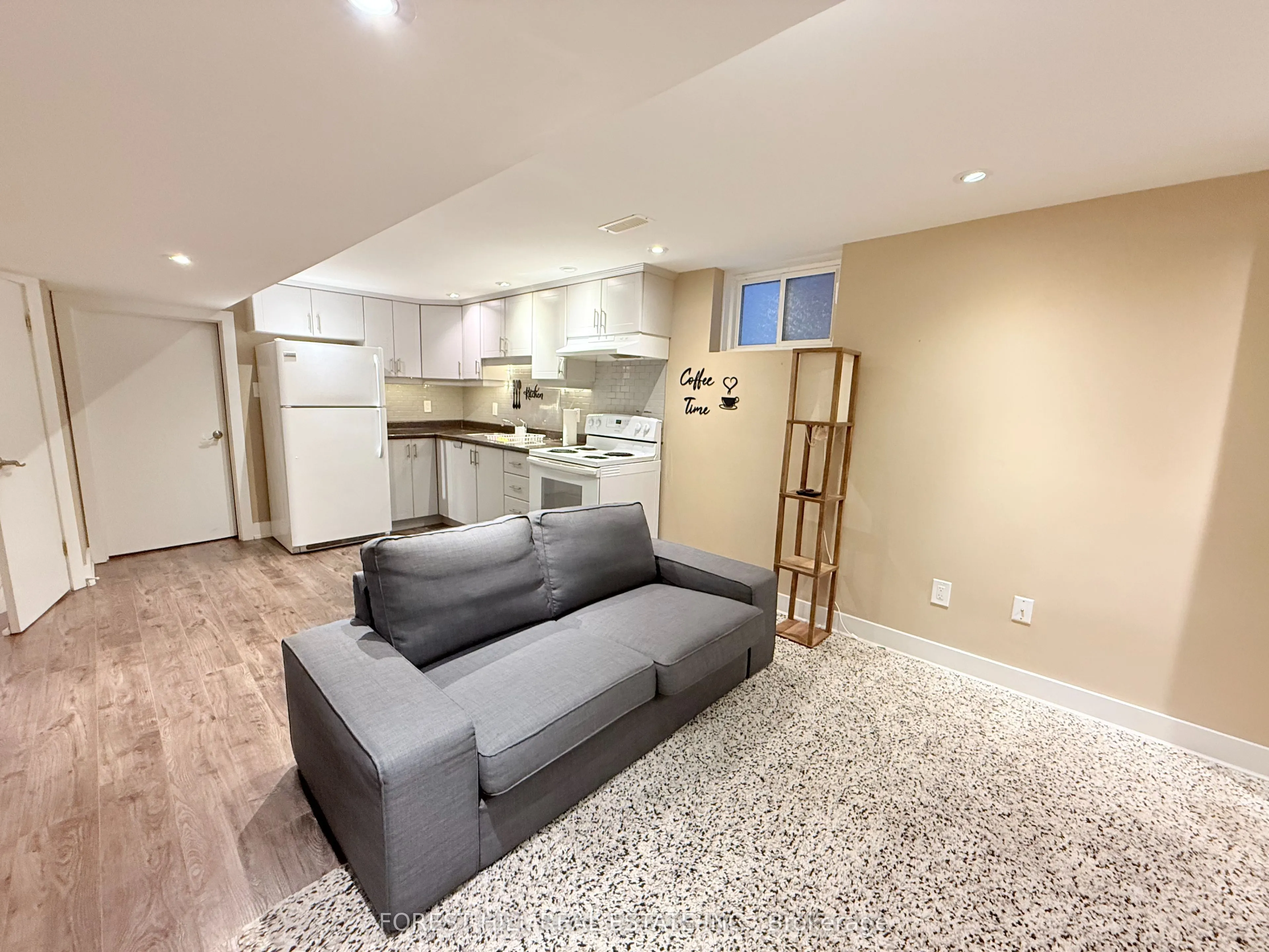 166 Schell Avenue #Lower