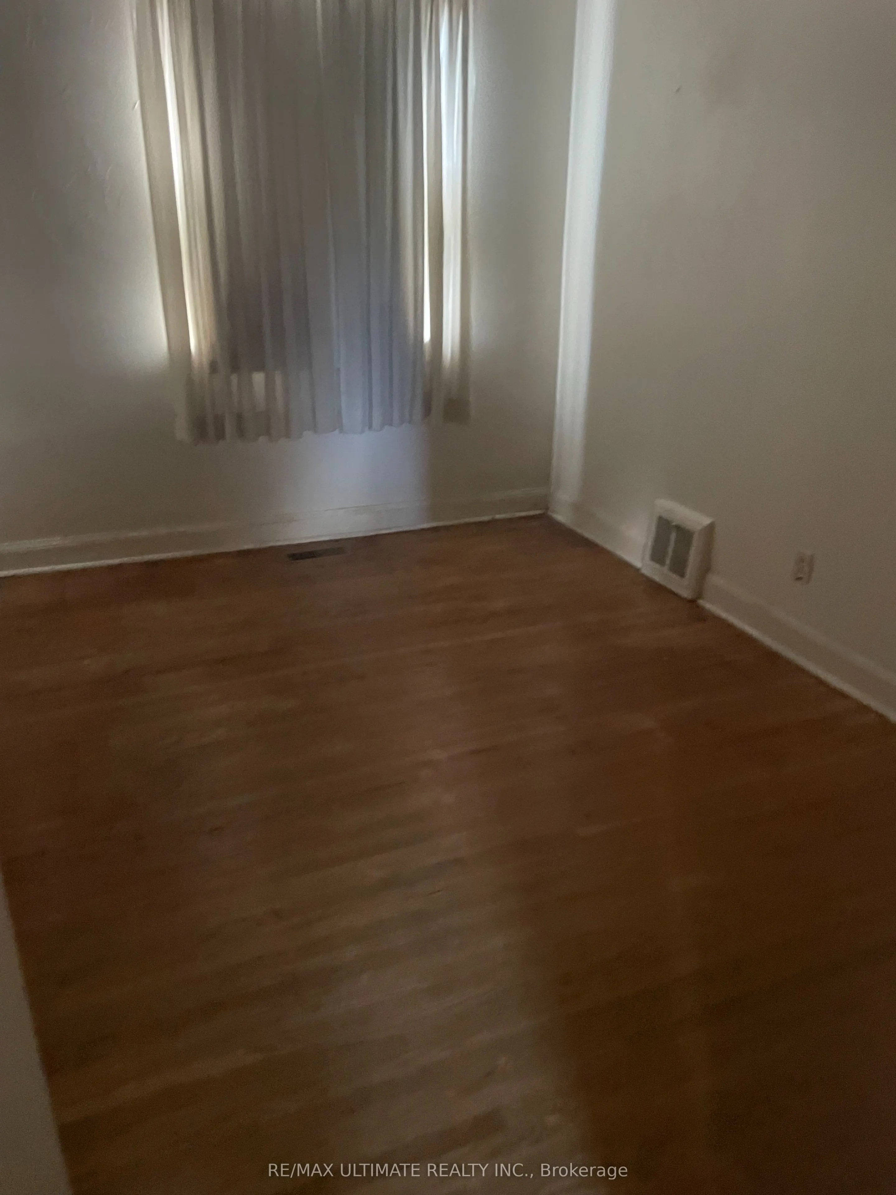 11 Flamingo Crescent