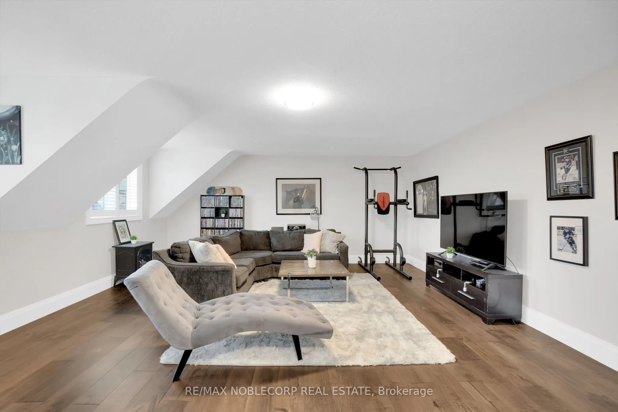 17088 Horseshoe Hill Road